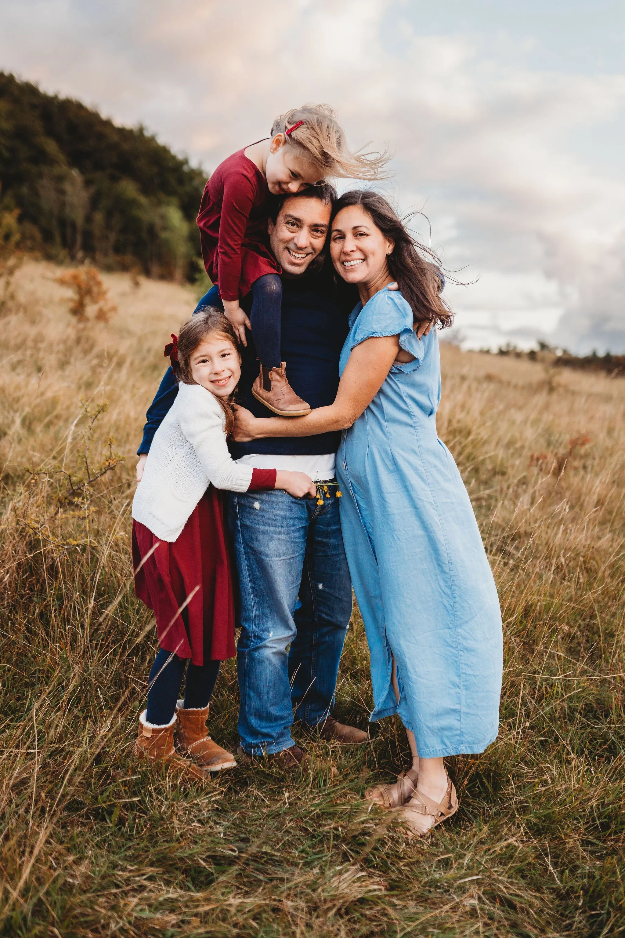 Cleeve-Hill-Cheltenham-Family-Photoshoot.jpg