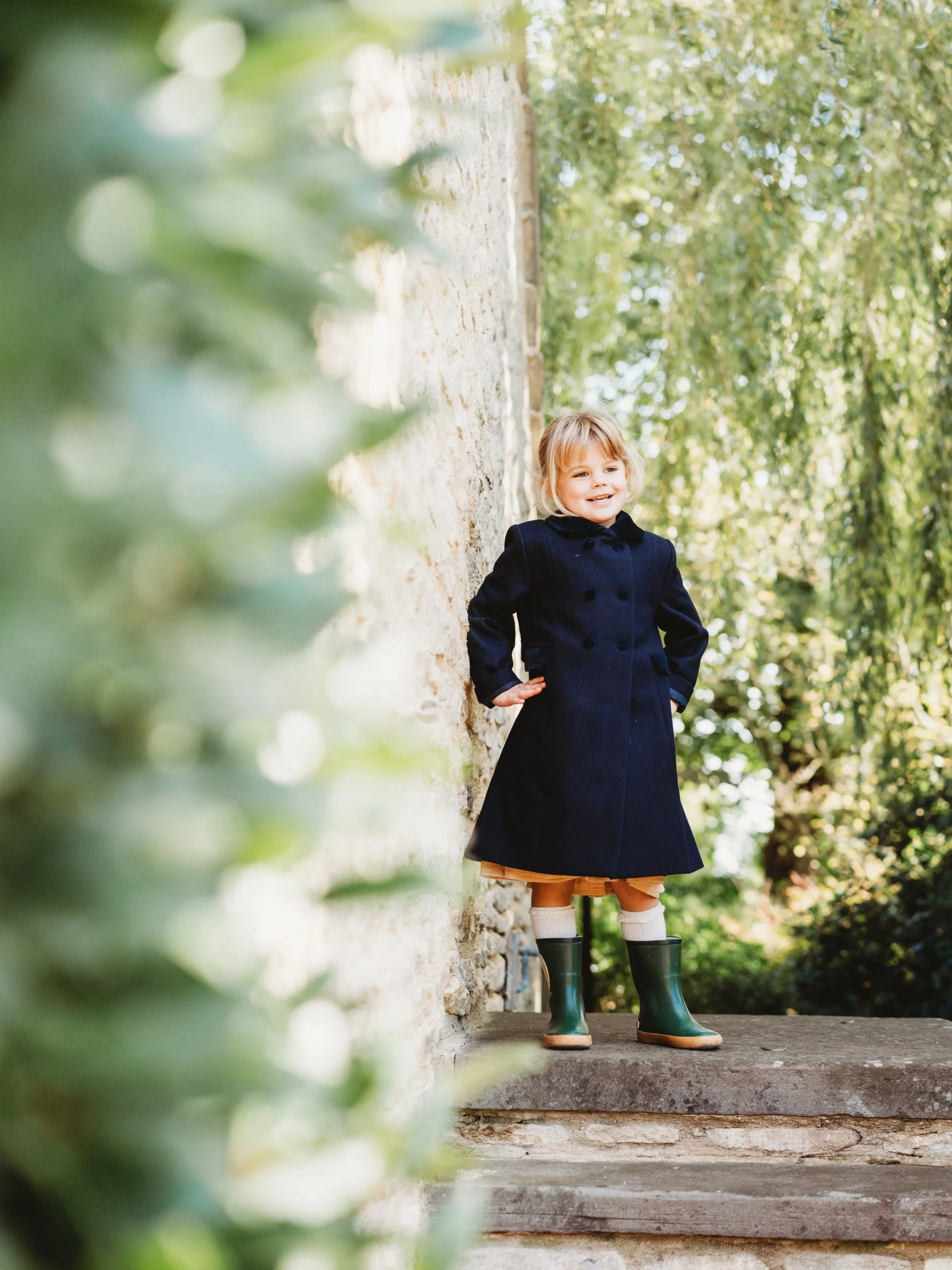 ✔️ pretty light
✔️ experienced photographer 
✔️ child allowed to be themselves
✔️ cute wellies

Boom.

Family photography done right. Get in touch to book your session.