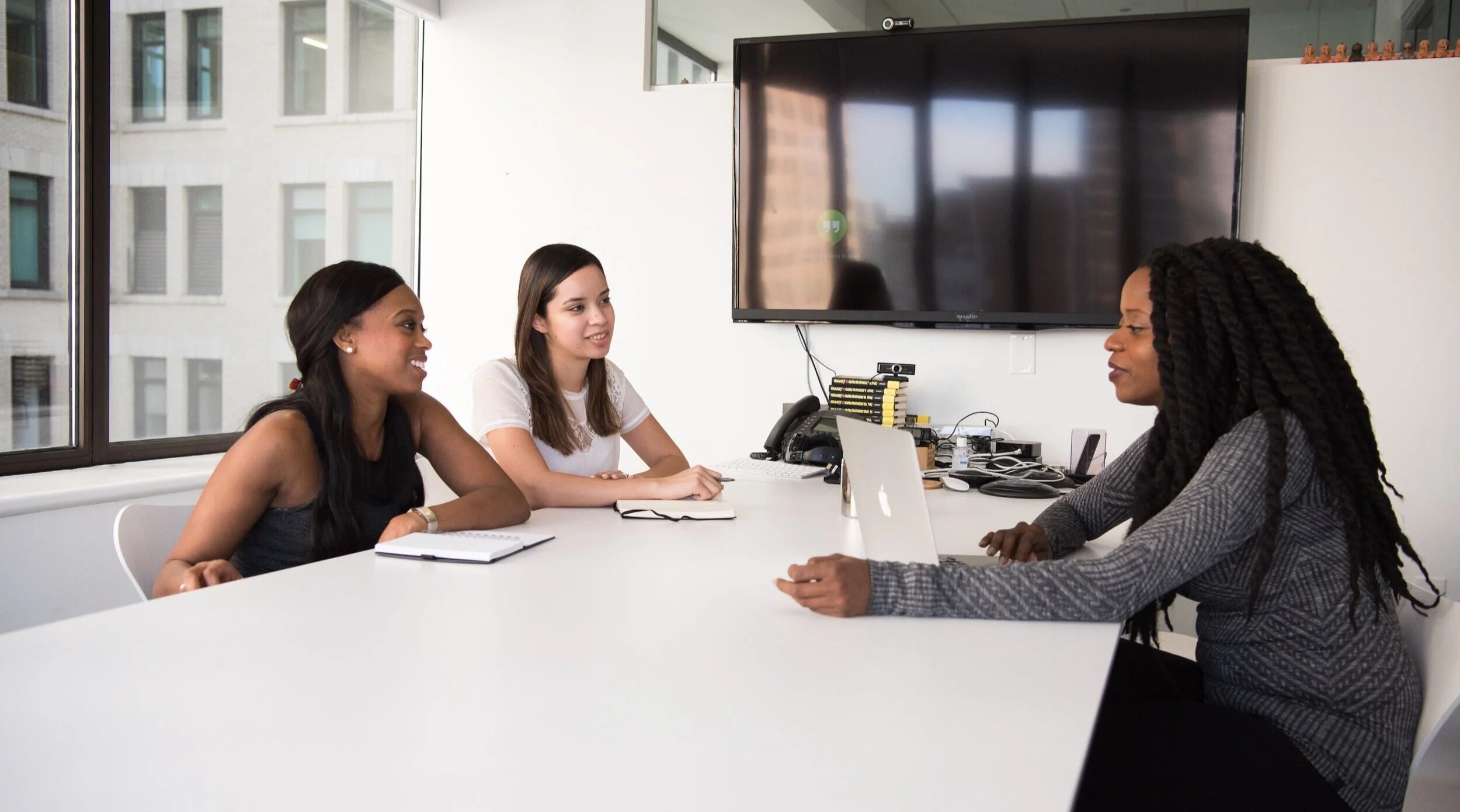  Pay attention to every step of the recruitment process. 