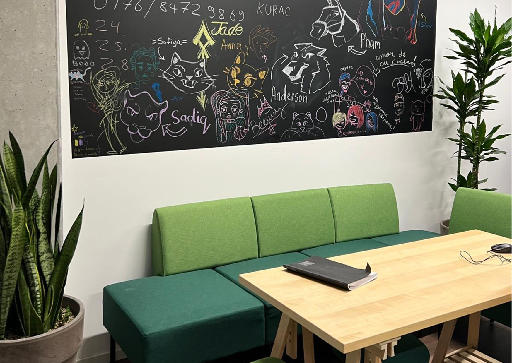  The Hamburg campus of BSBI is designed with open spaces to encourage networking. 