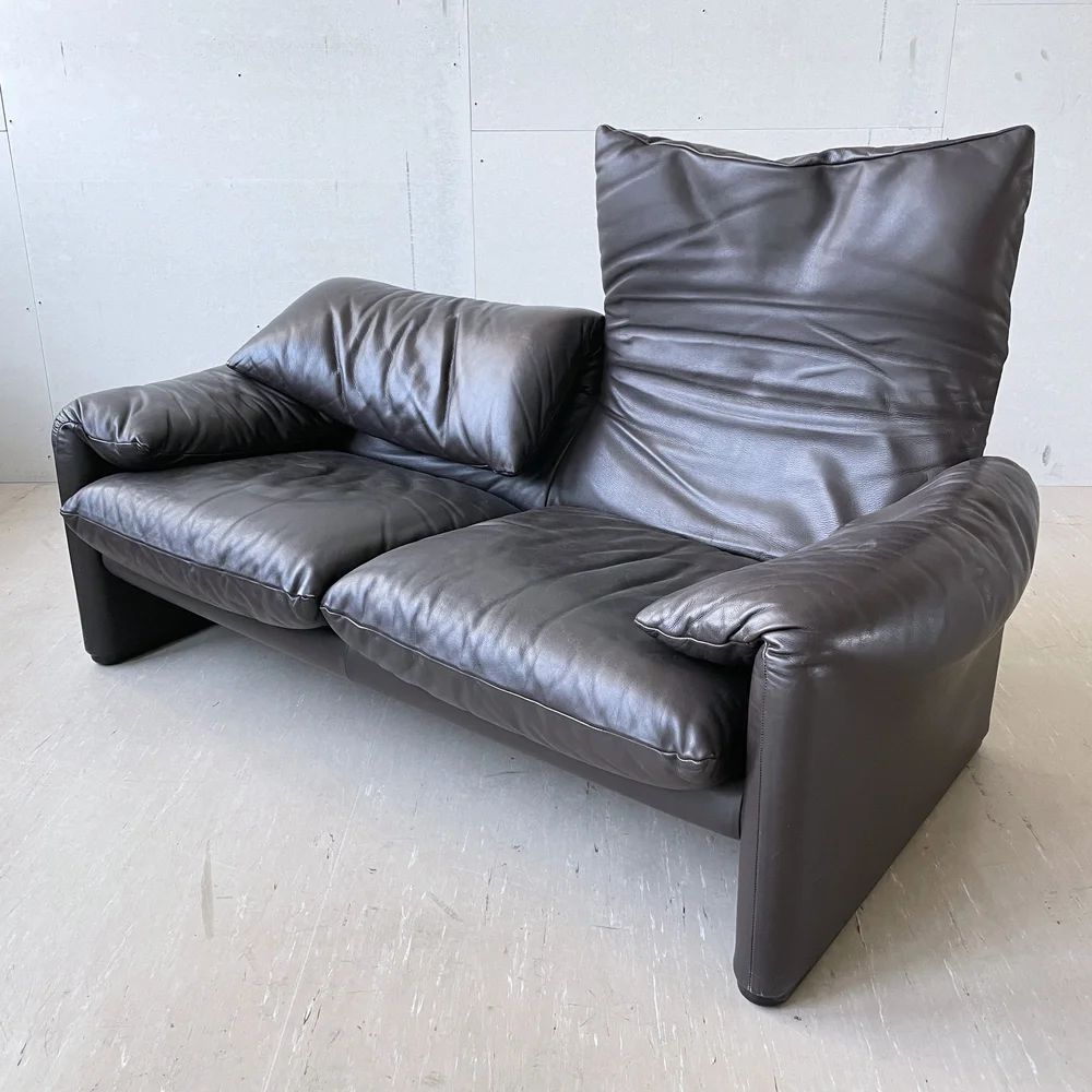 Cassina - Vico Magistretti Maralunga 2er Sofa | Modern Era