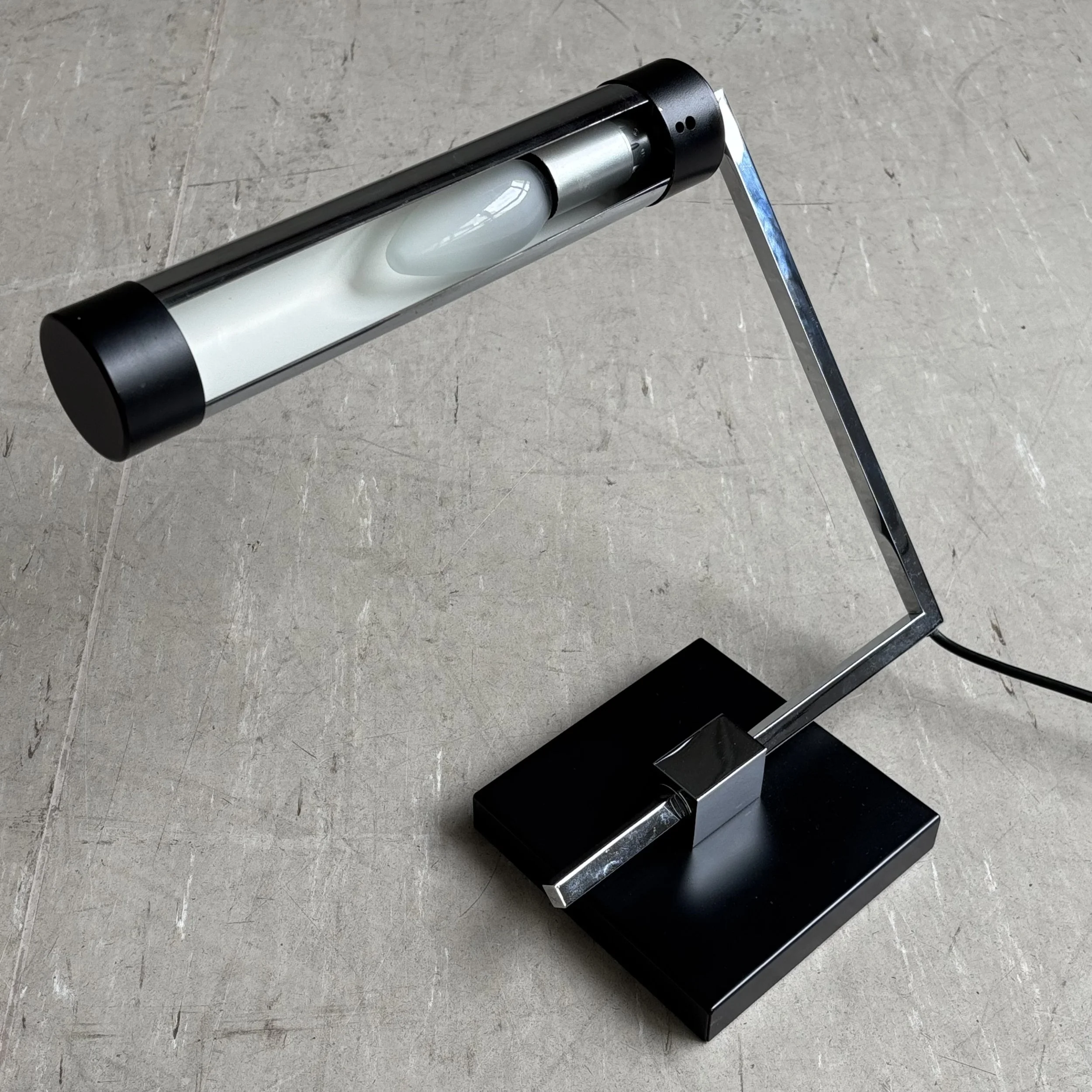 ModernEra_Megal_Lampe_7914.jpg