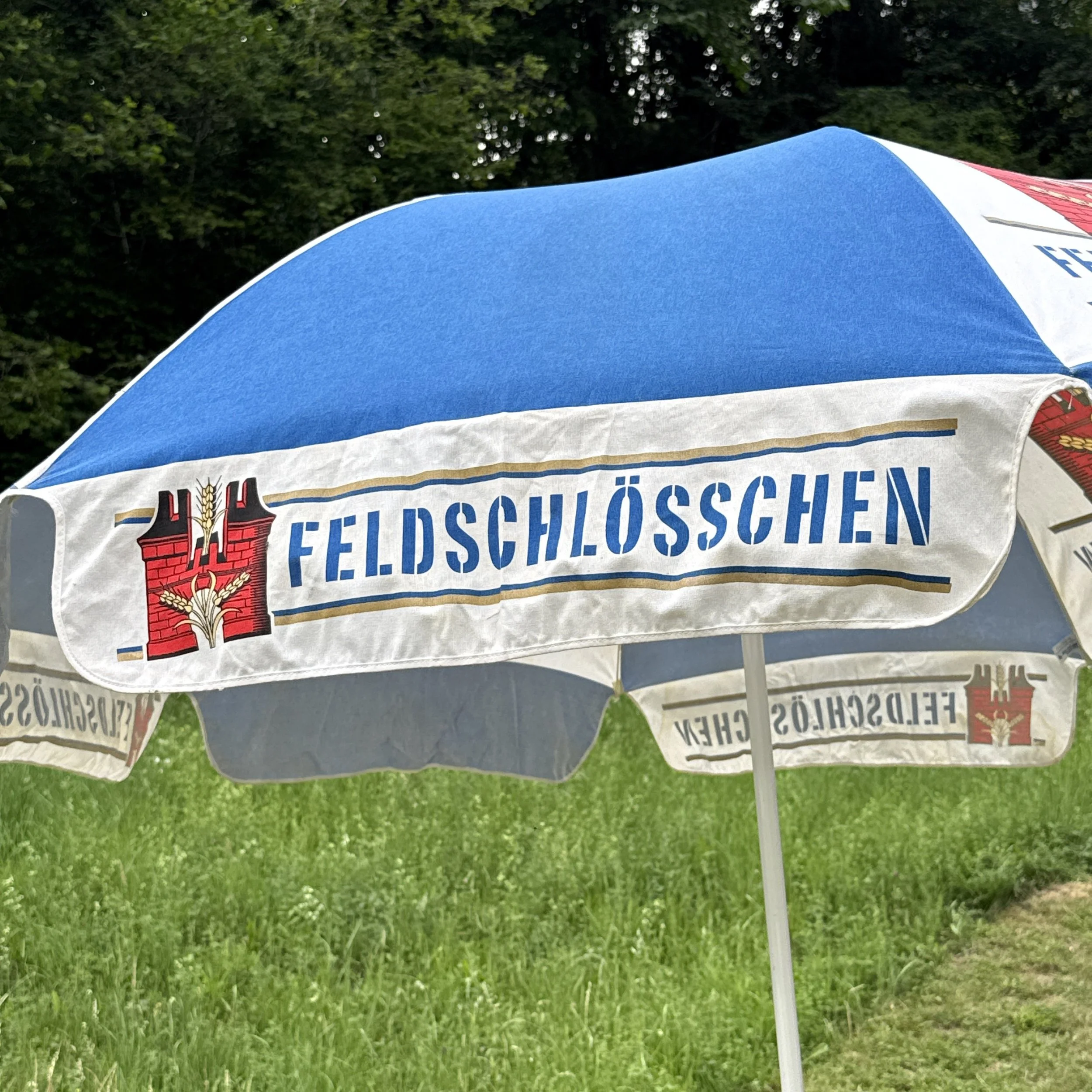 ModernEra_Feldschlösschen_Sonnenschirm5148.jpg