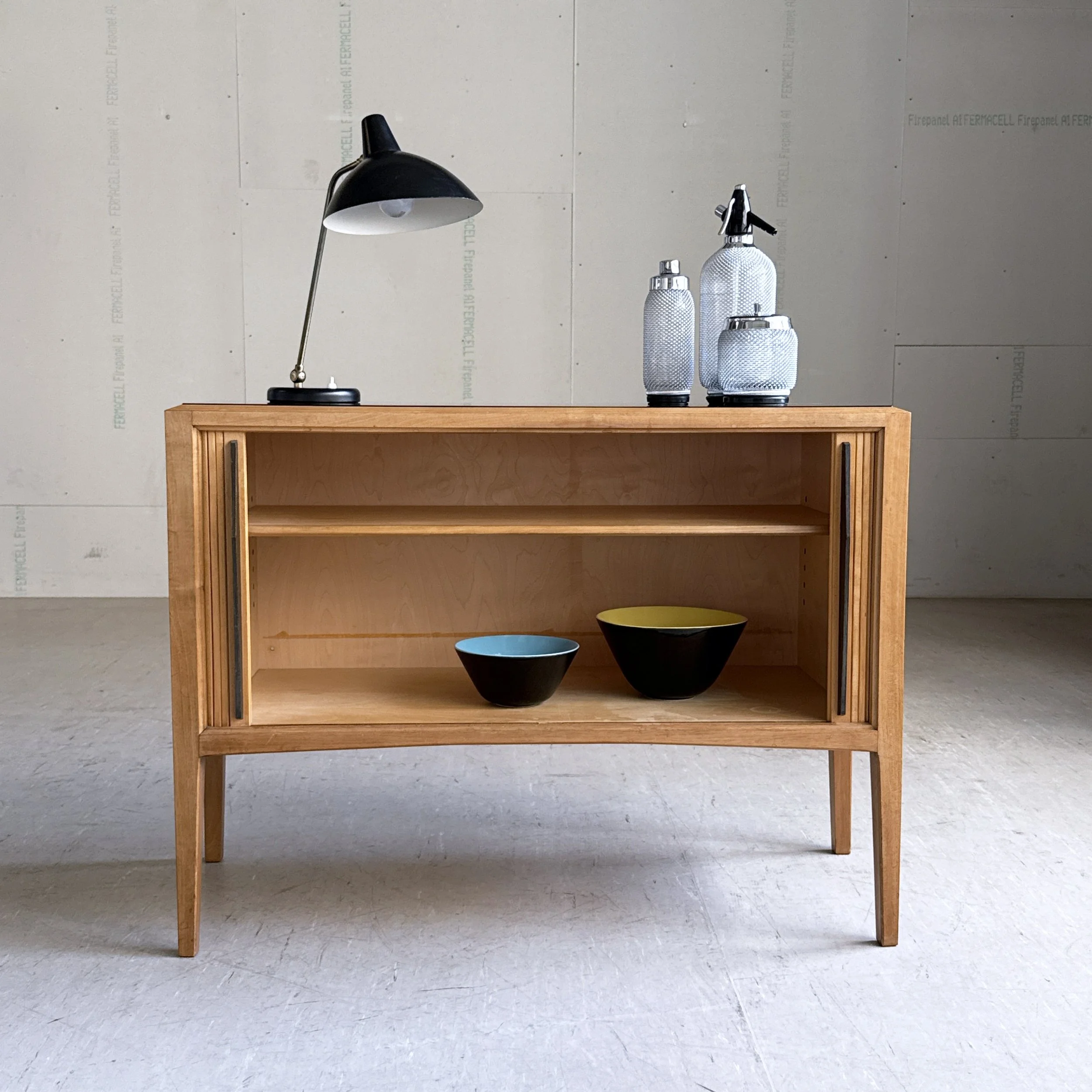 ModernEra_Sideboard_Schiebetüren_8122.jpg