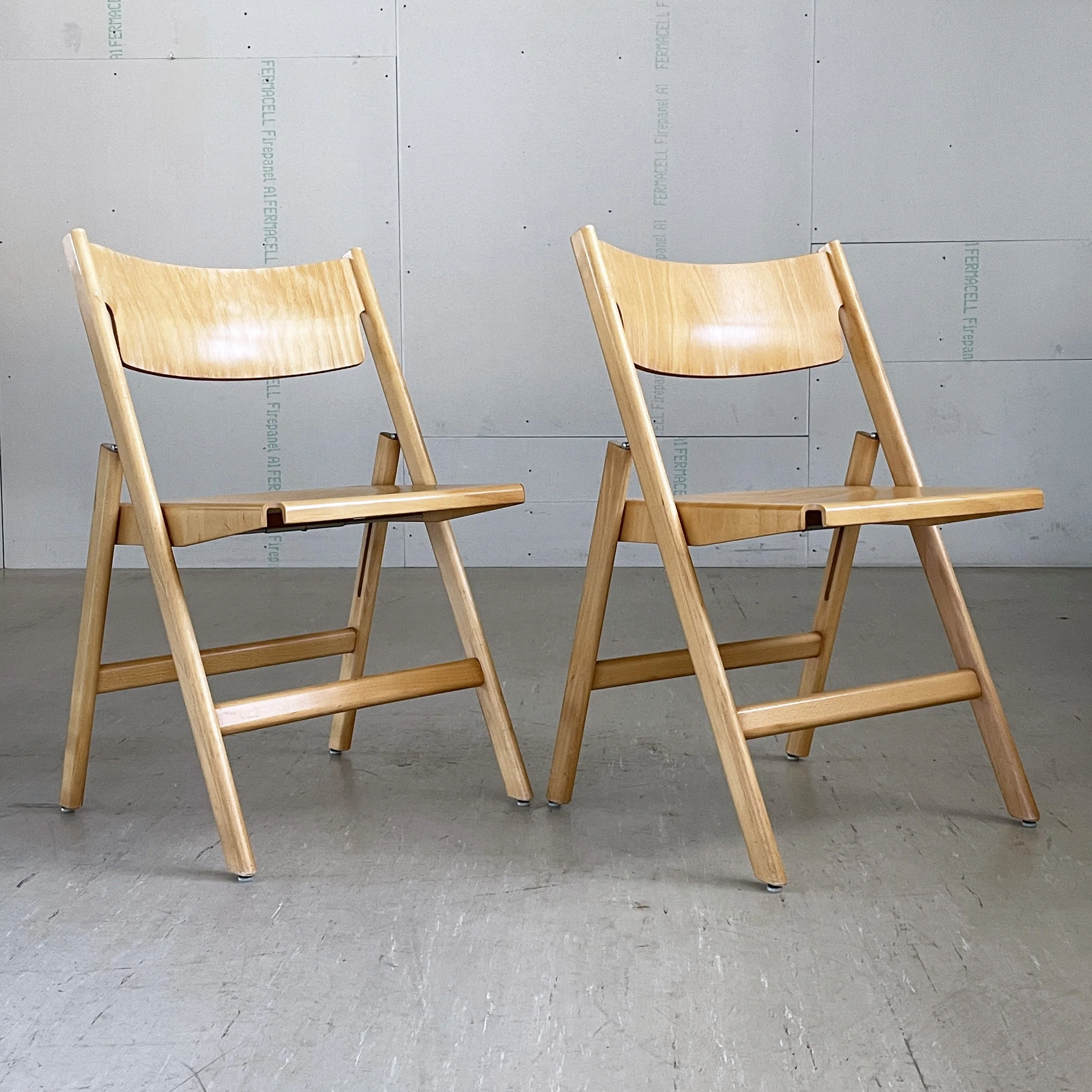 Pair of Hans Eichenberger 1901 FS Folding Chairs - Dietiker AG