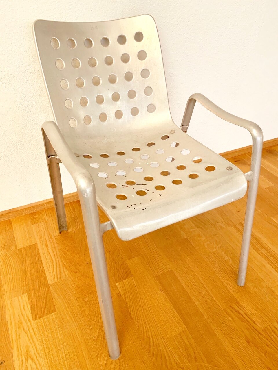 Landi Chair