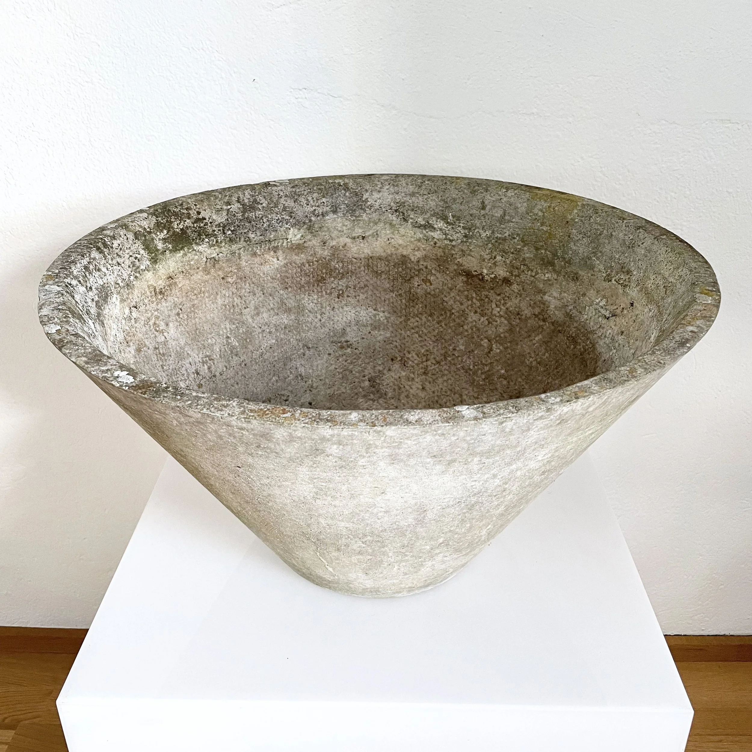 Willy Guhl Planter, Eternit AG #1