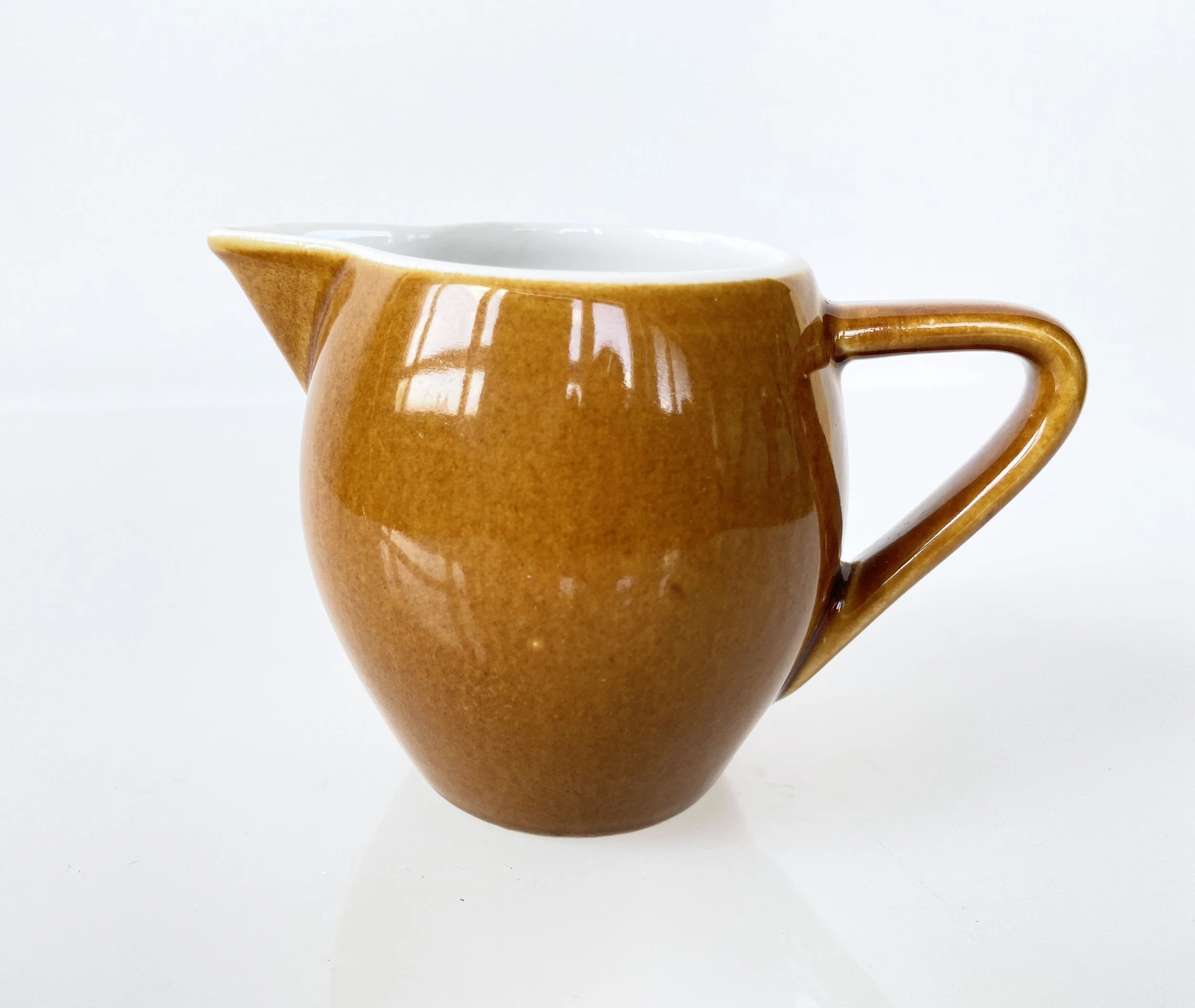 ModernEra_Rössler_Krug_klein.7.JPG