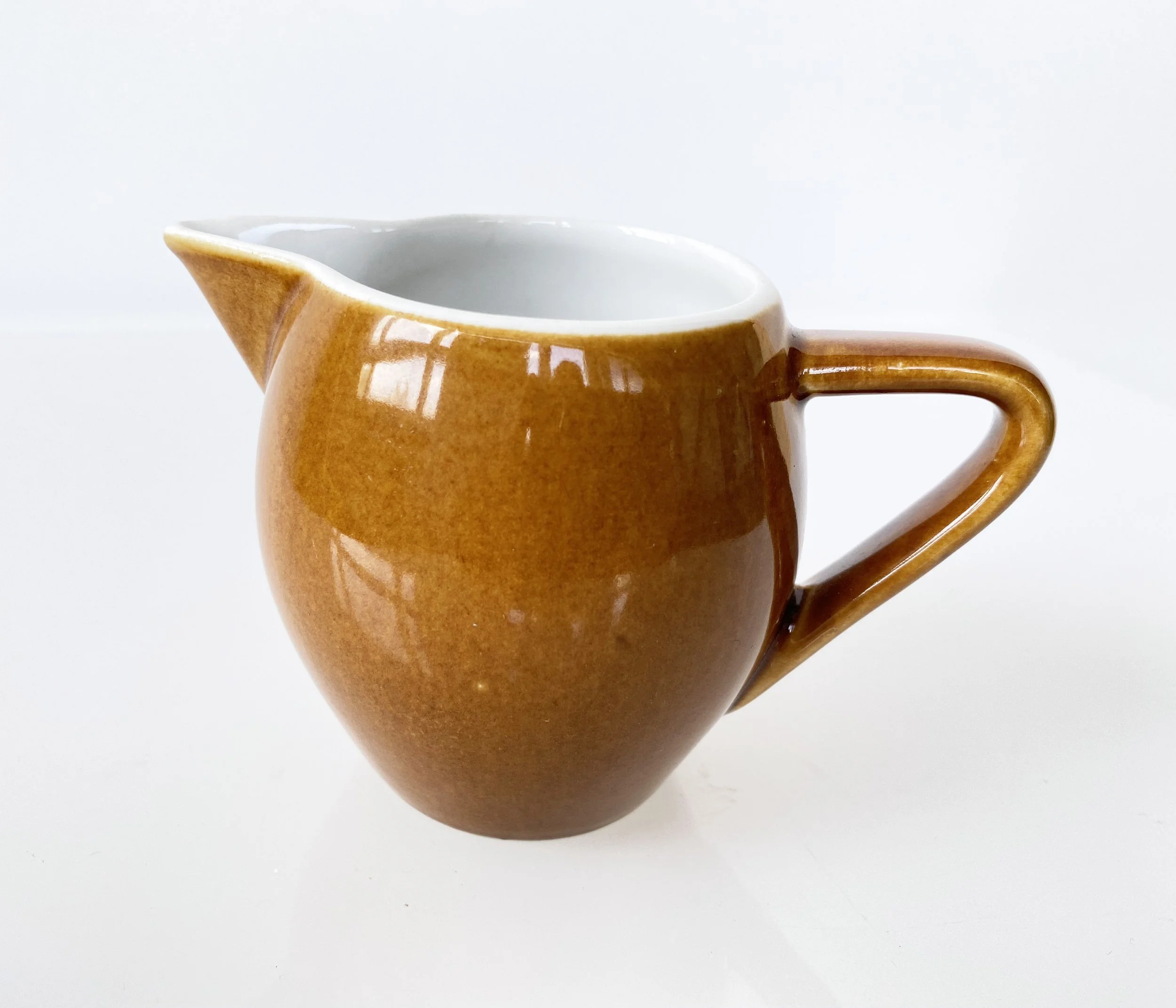 ModernEra_Rössler_Krug_klein.5.JPG
