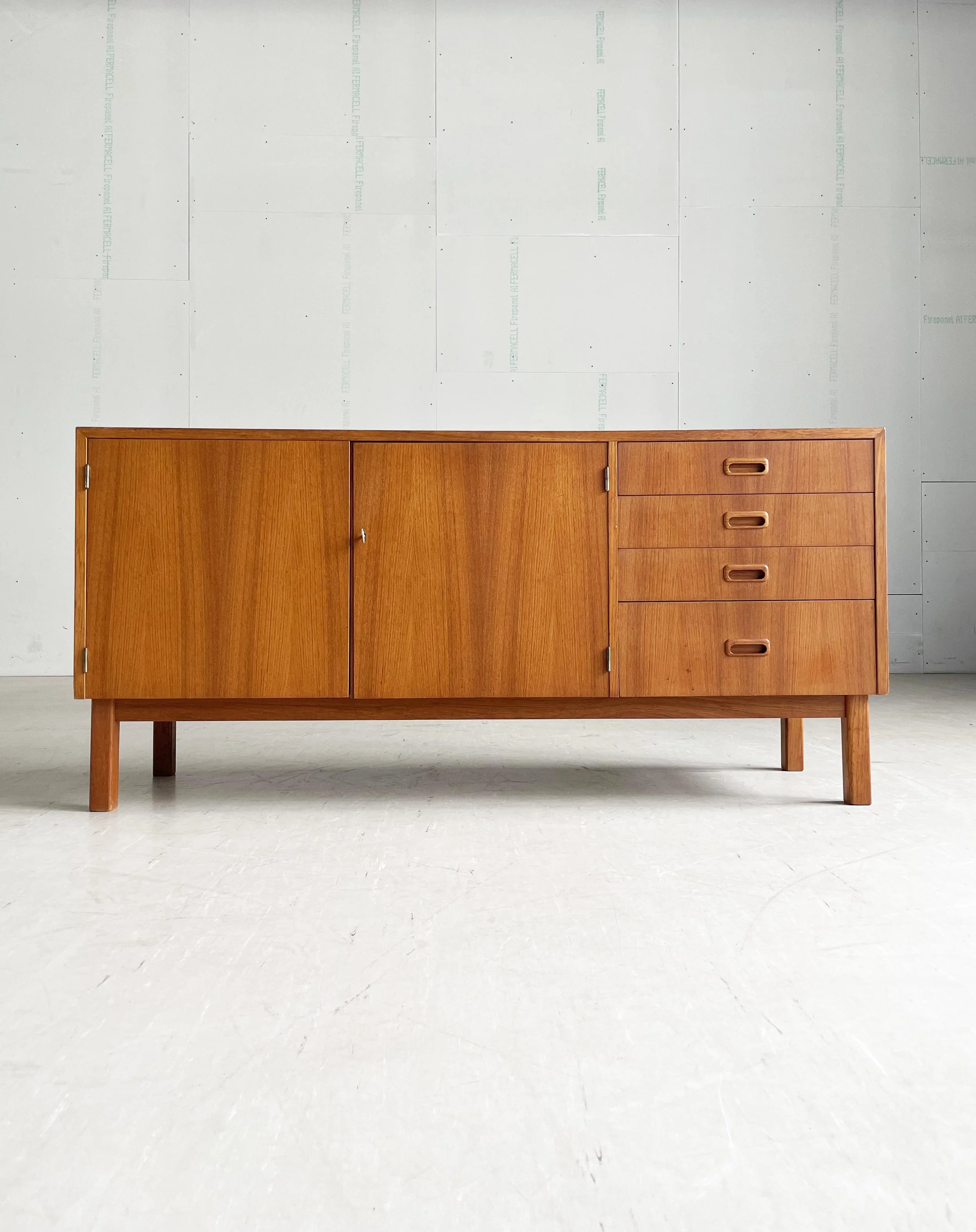 Modern ERa_Teak_Sideboard.5.JPG