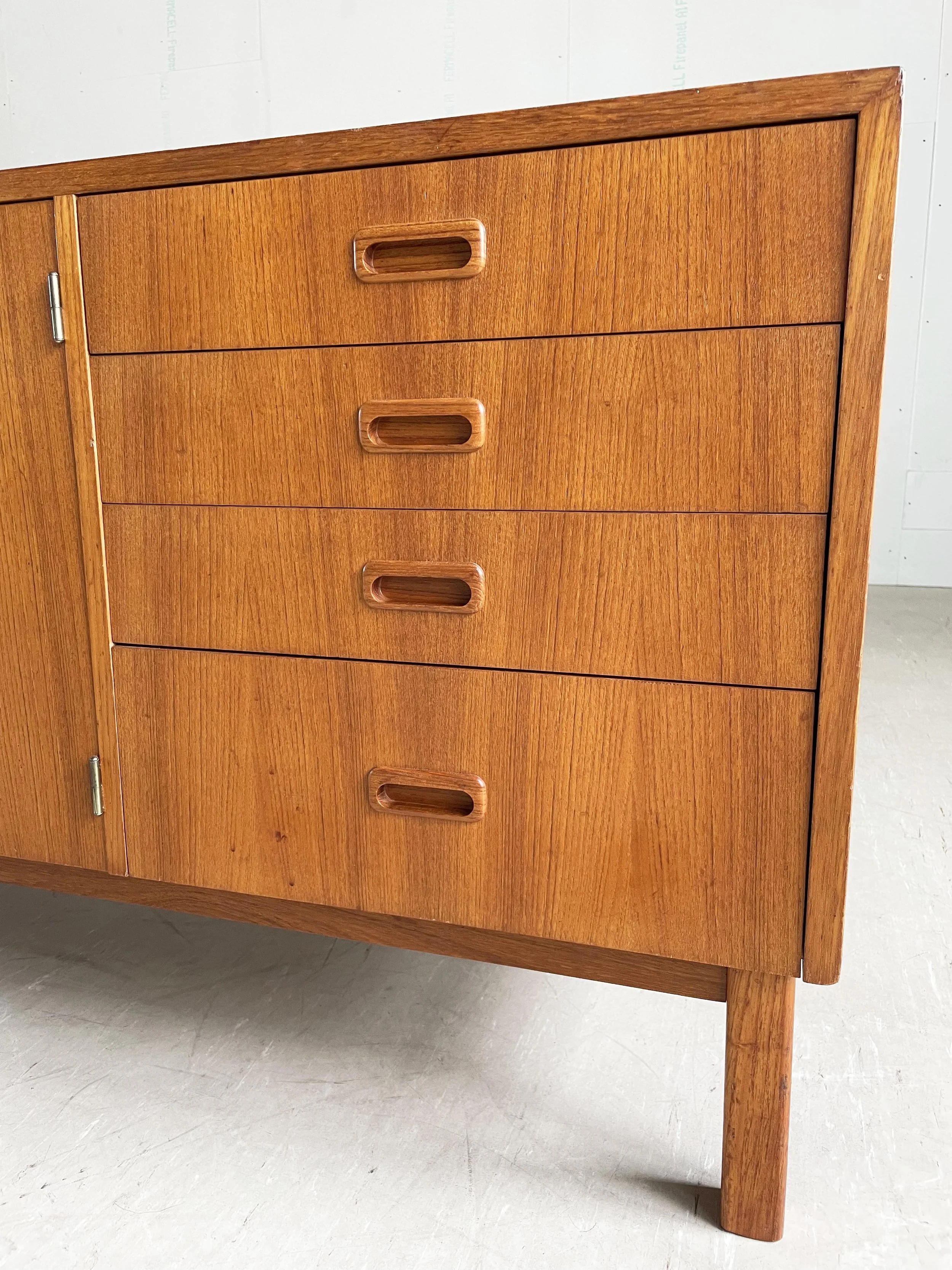 Modern ERa_Teak_Sideboard.4.JPG