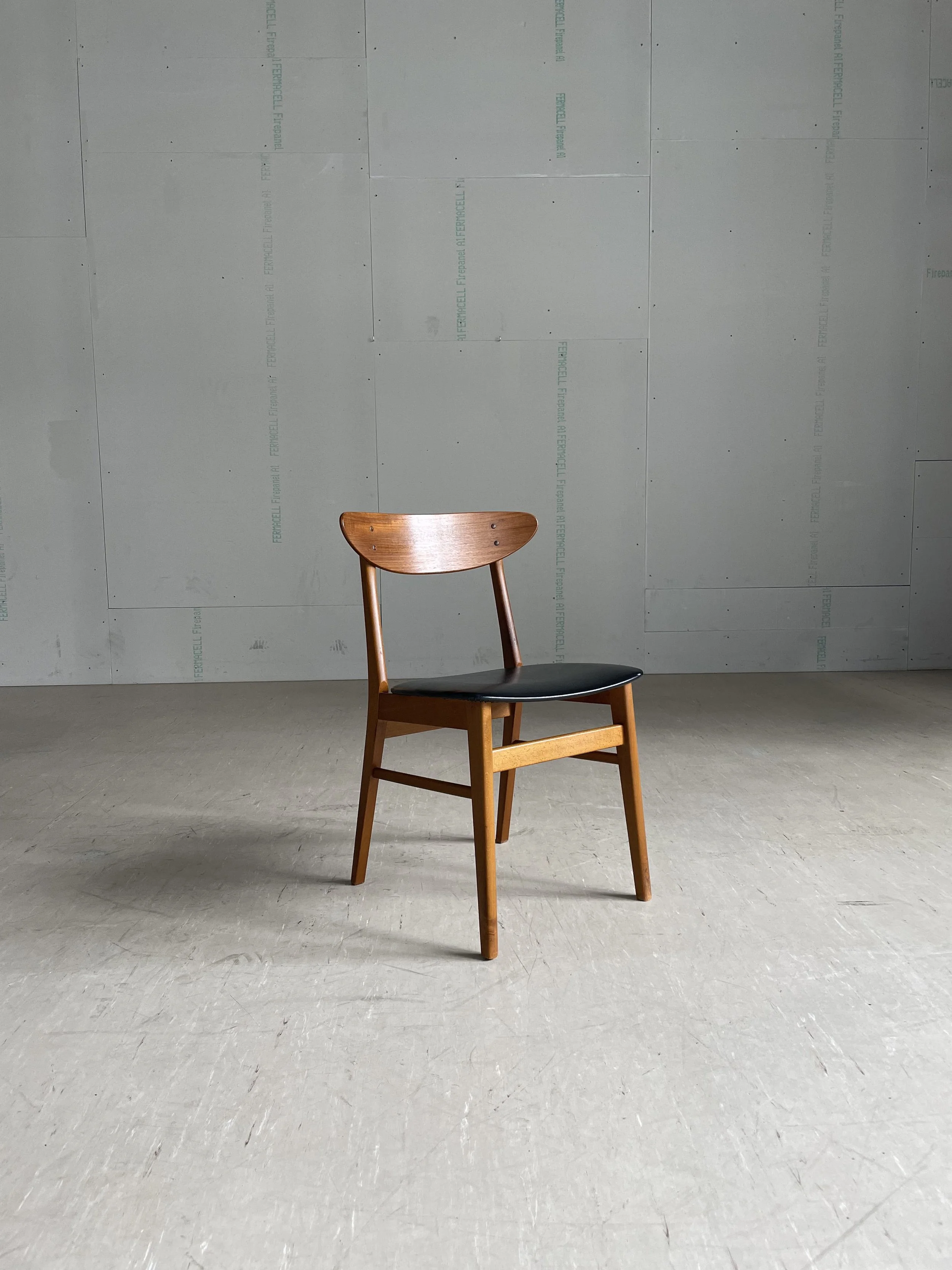 Farstrup Møbler.10.JPG