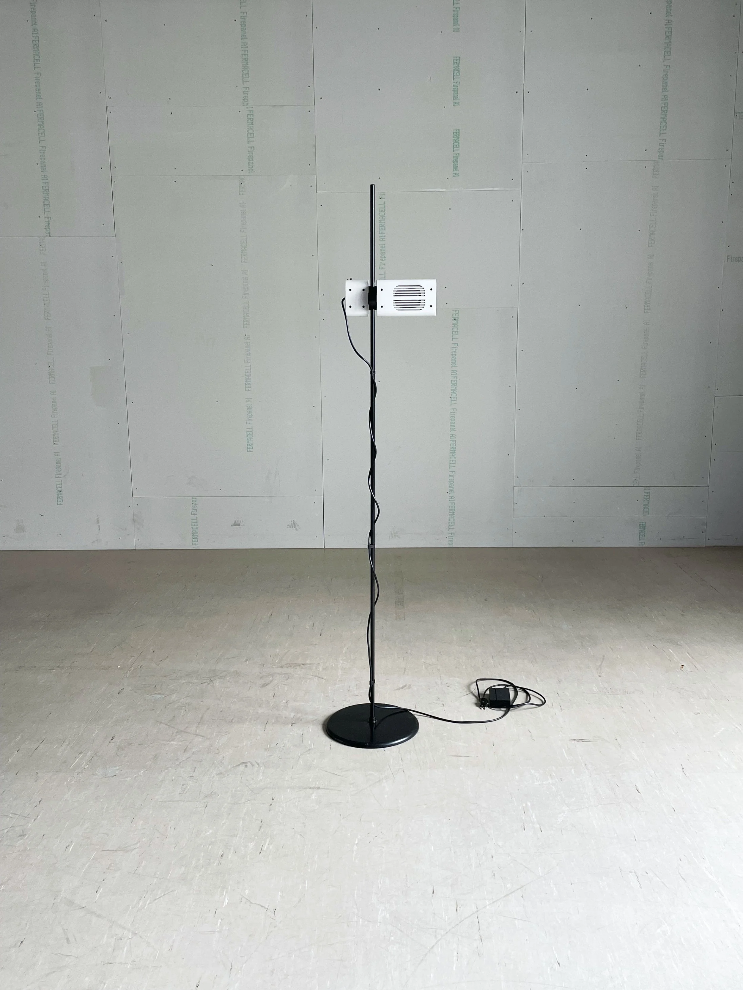 Artemide Aton Terra.6.JPG