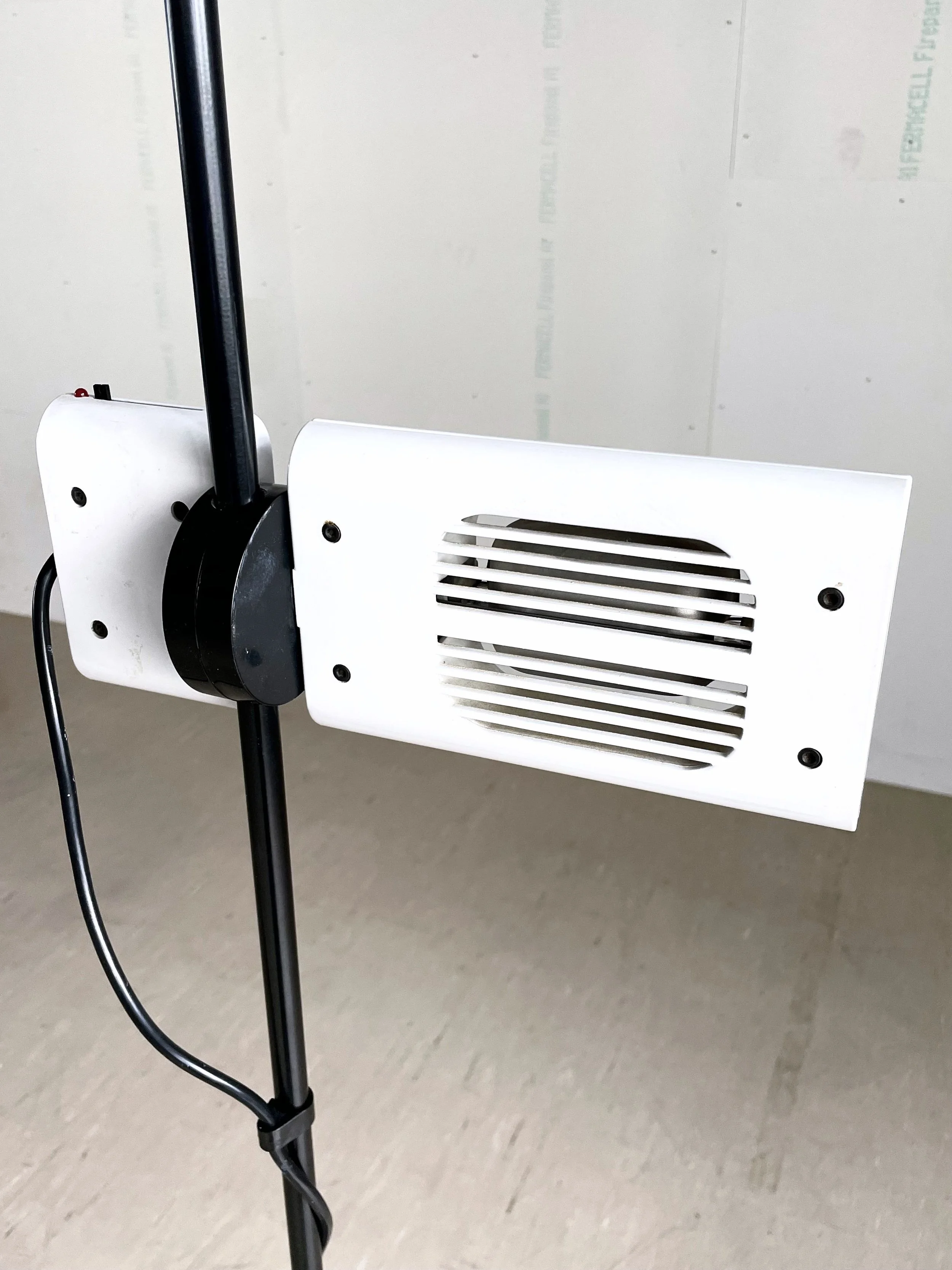 Artemide Aton Terra.9.JPG