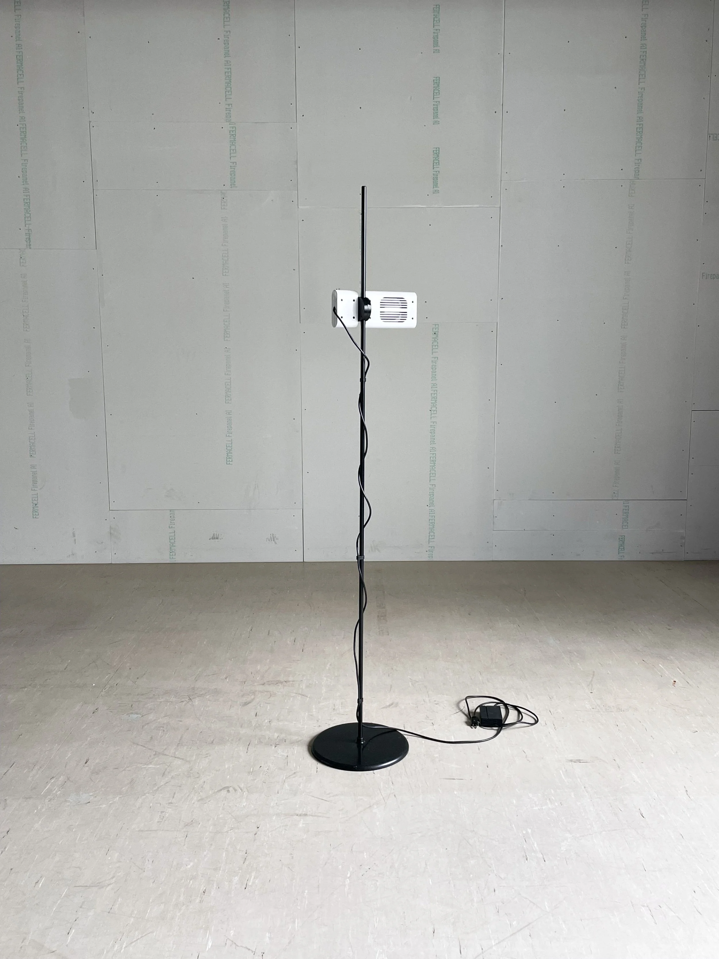 Artemide ‘Aton Terra’ Floor Lamp - Ernesto Gismondi