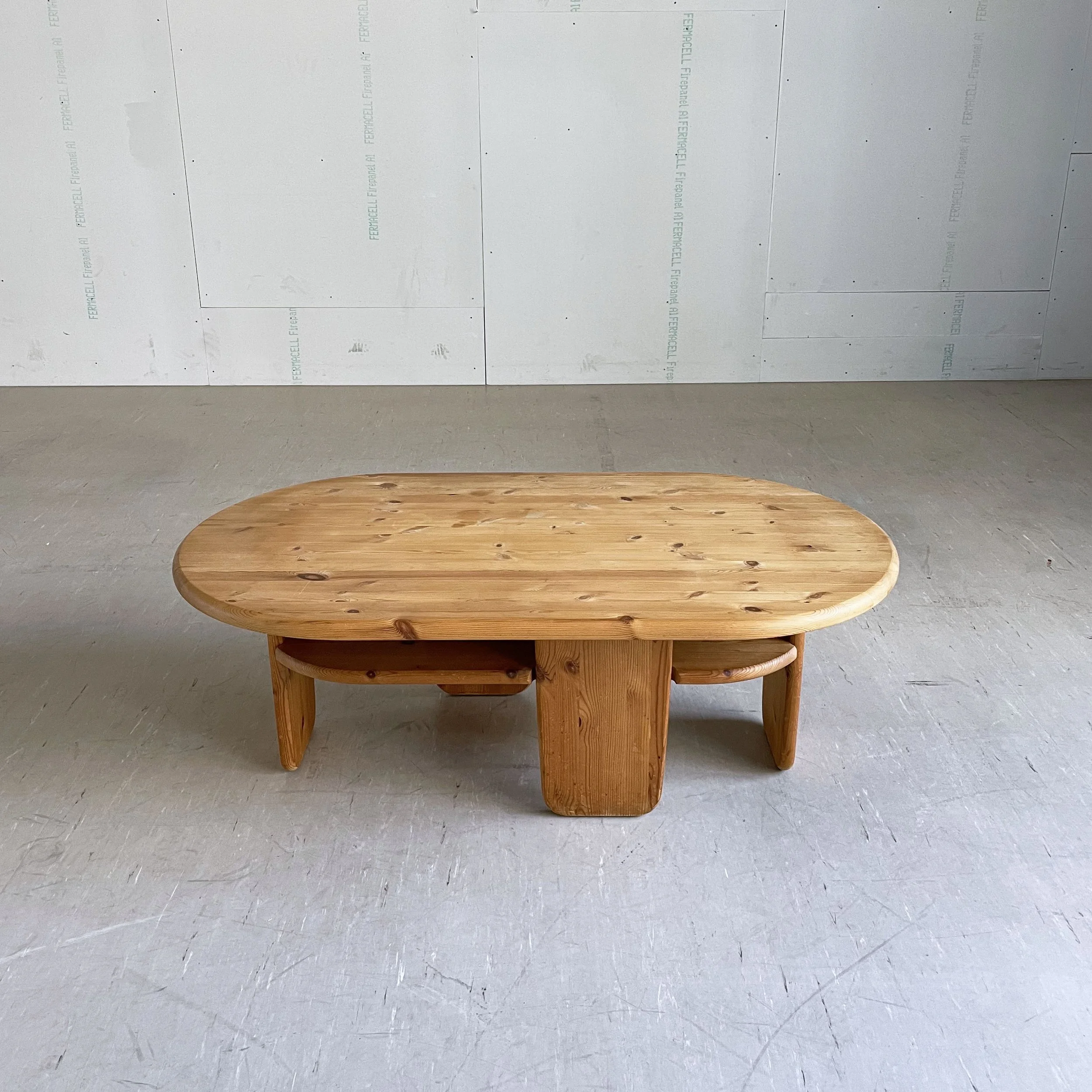 Holz Salontisch dänisch.3.JPG