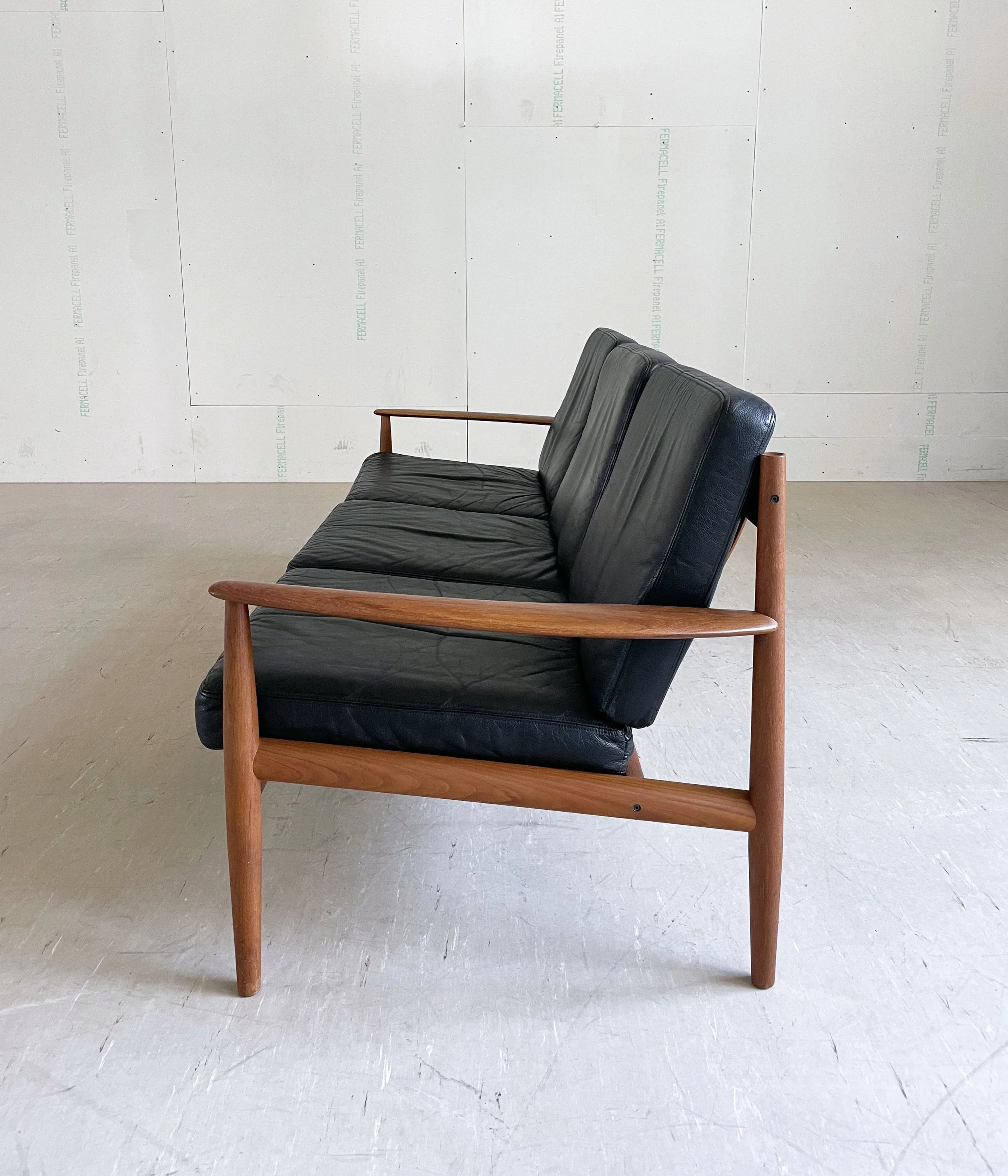 Grete Jalk Sofa für France & Son, Denmark