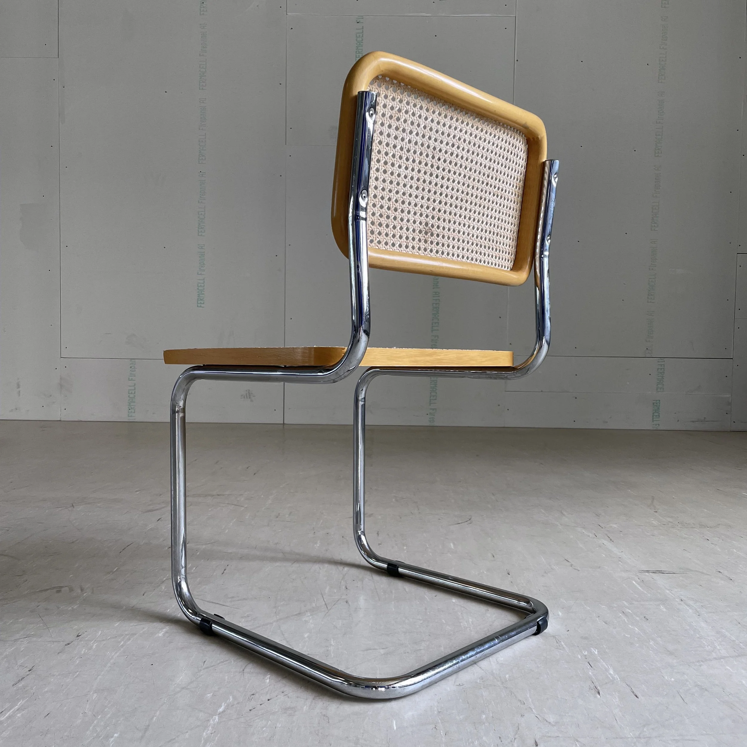 Marcel Breuer Bistro Stuhl - Freischwinger