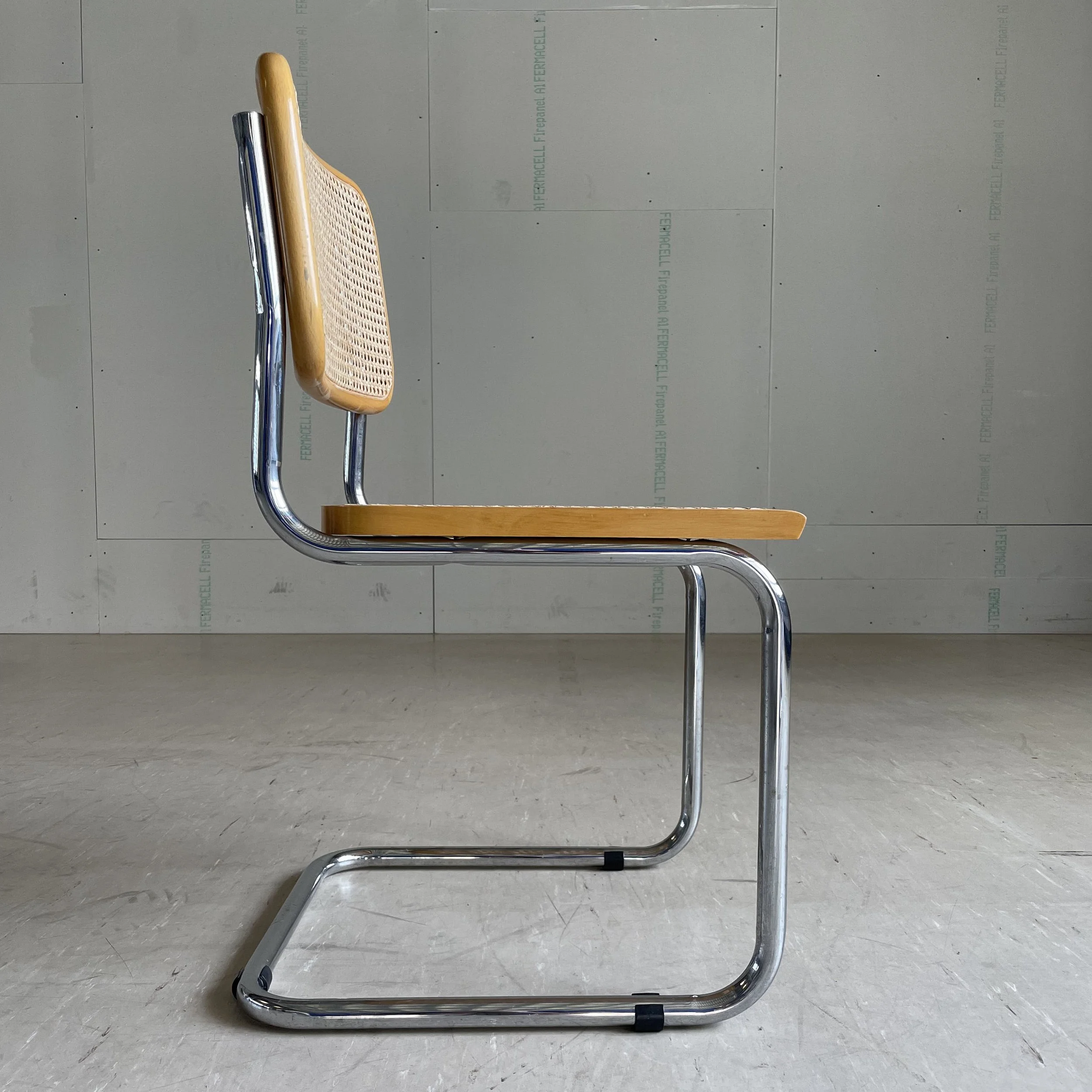 Marcel Breuer Bistro Stuhl - Freischwinger