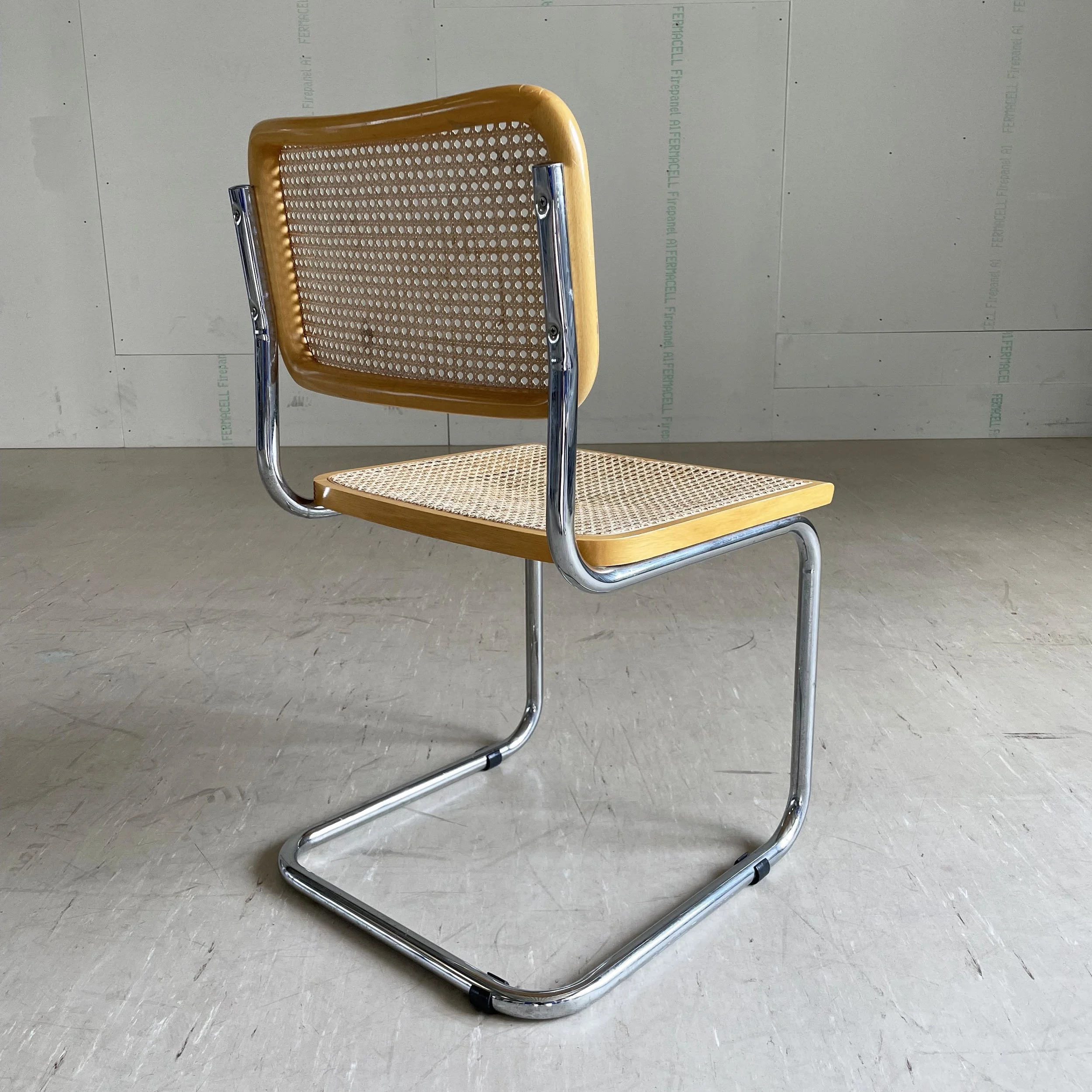 Marcel Breuer Bistro Stuhl - Freischwinger