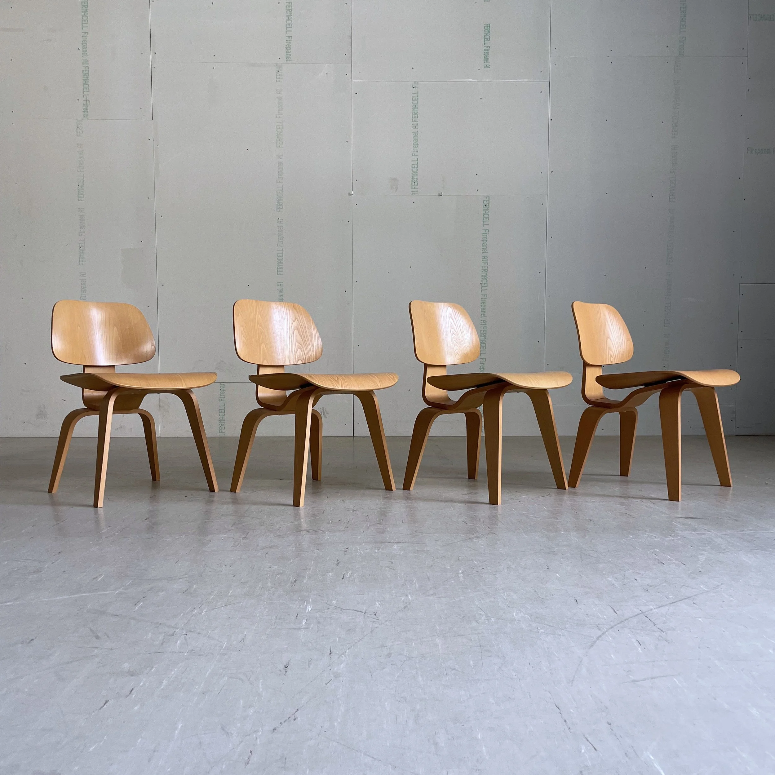 Eames DCW Plywood Dining Chair - Vitra