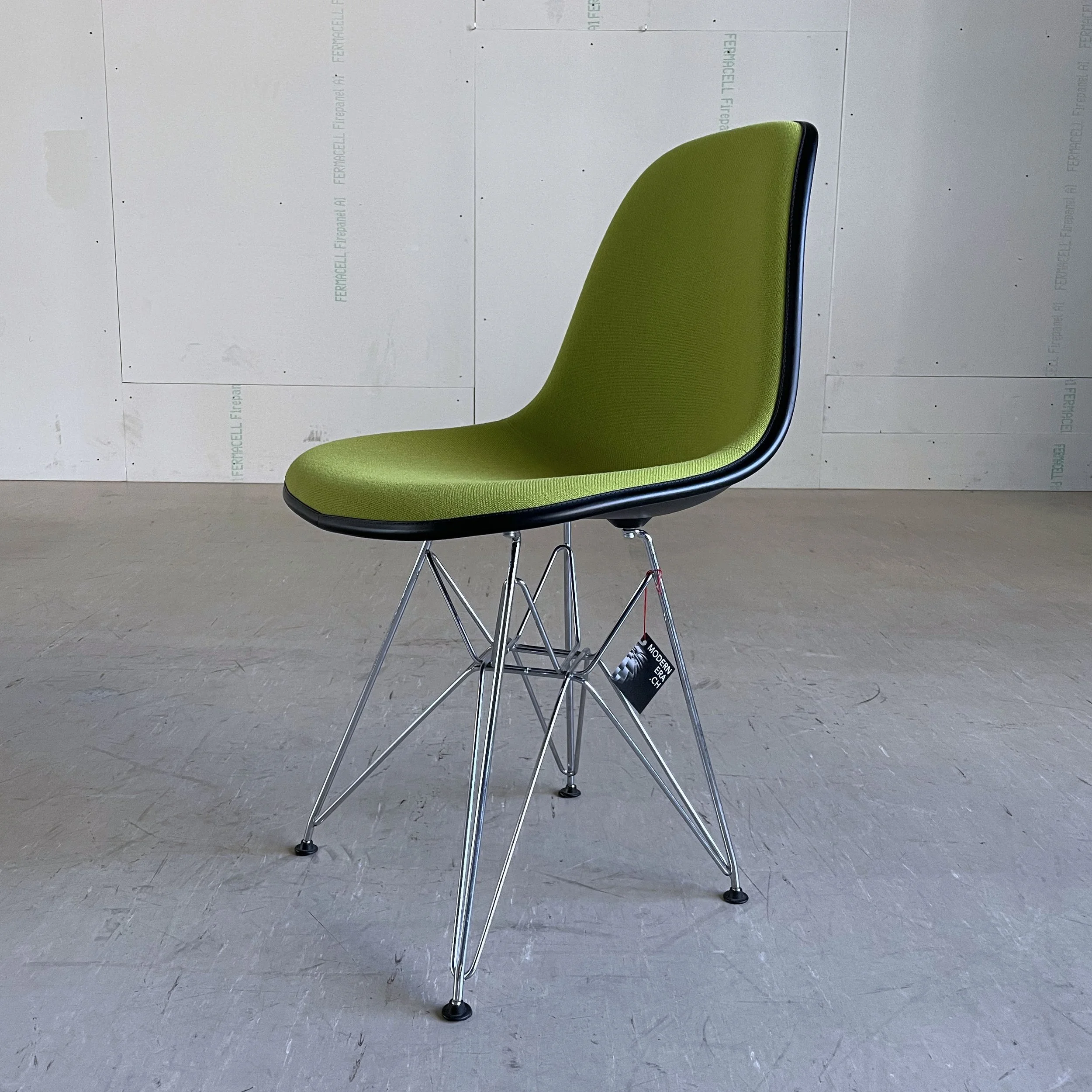 Vitra Eames DSR Side Chair