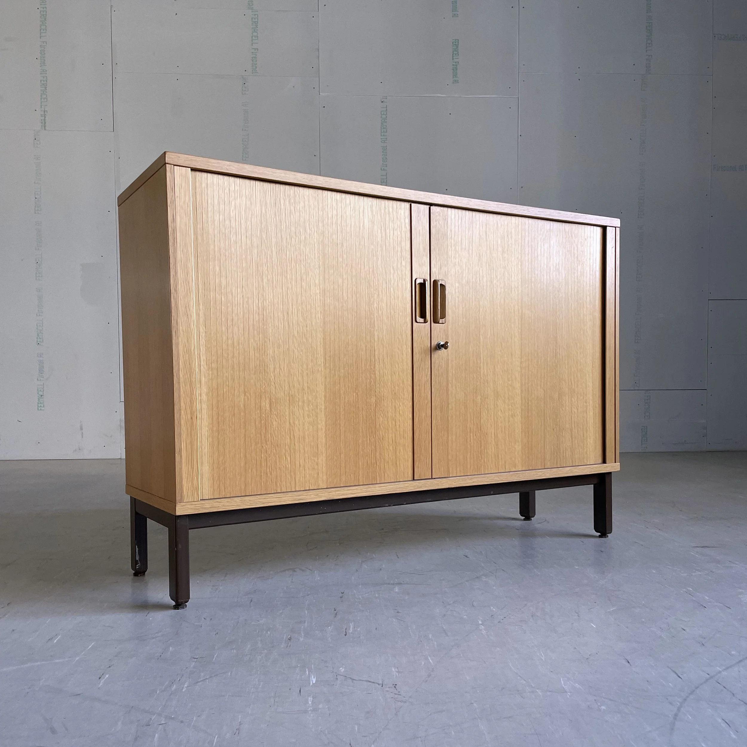 Rollschrank / Sideboard