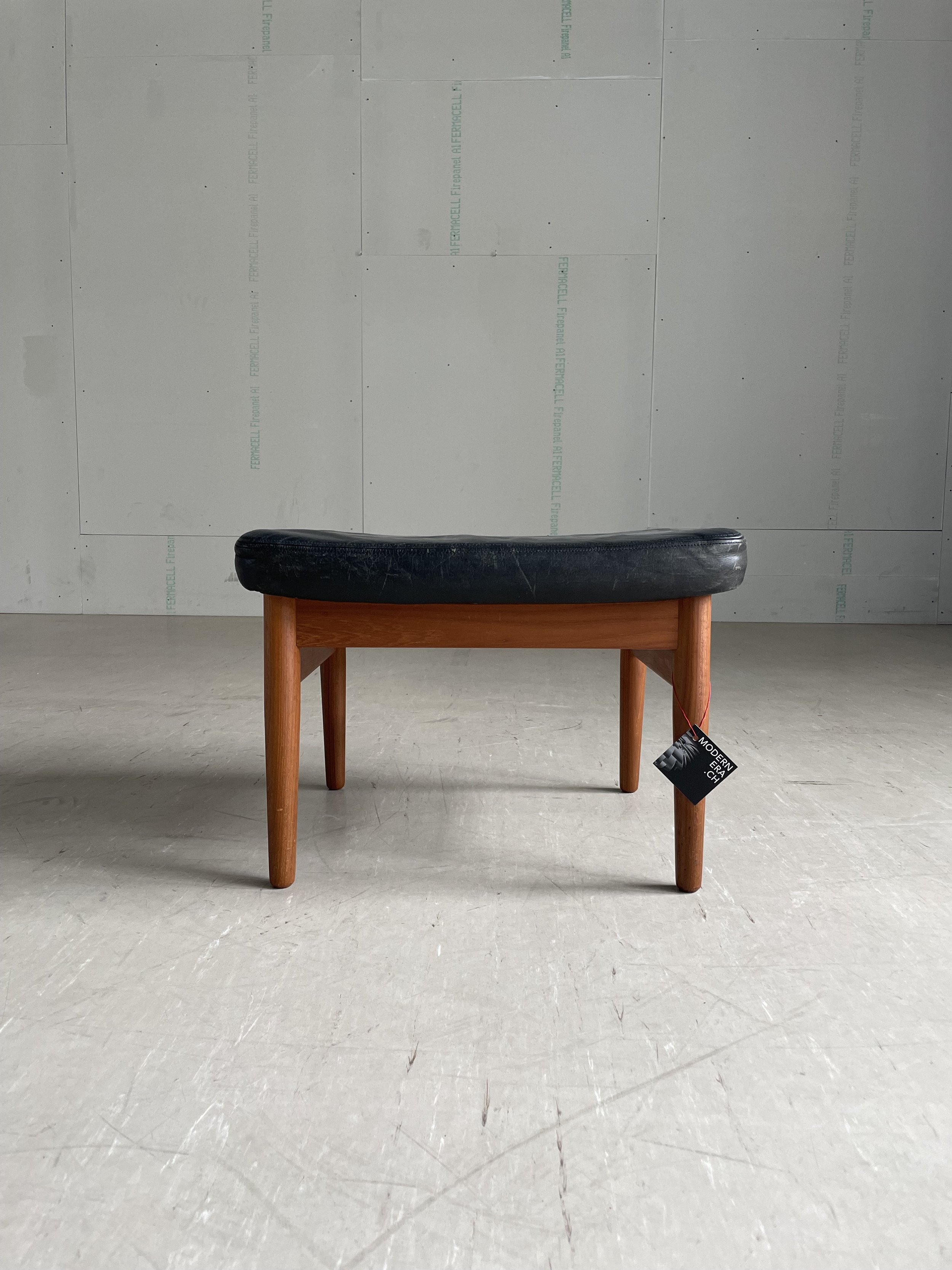 Grete Jalk Hocker Teak/Leder