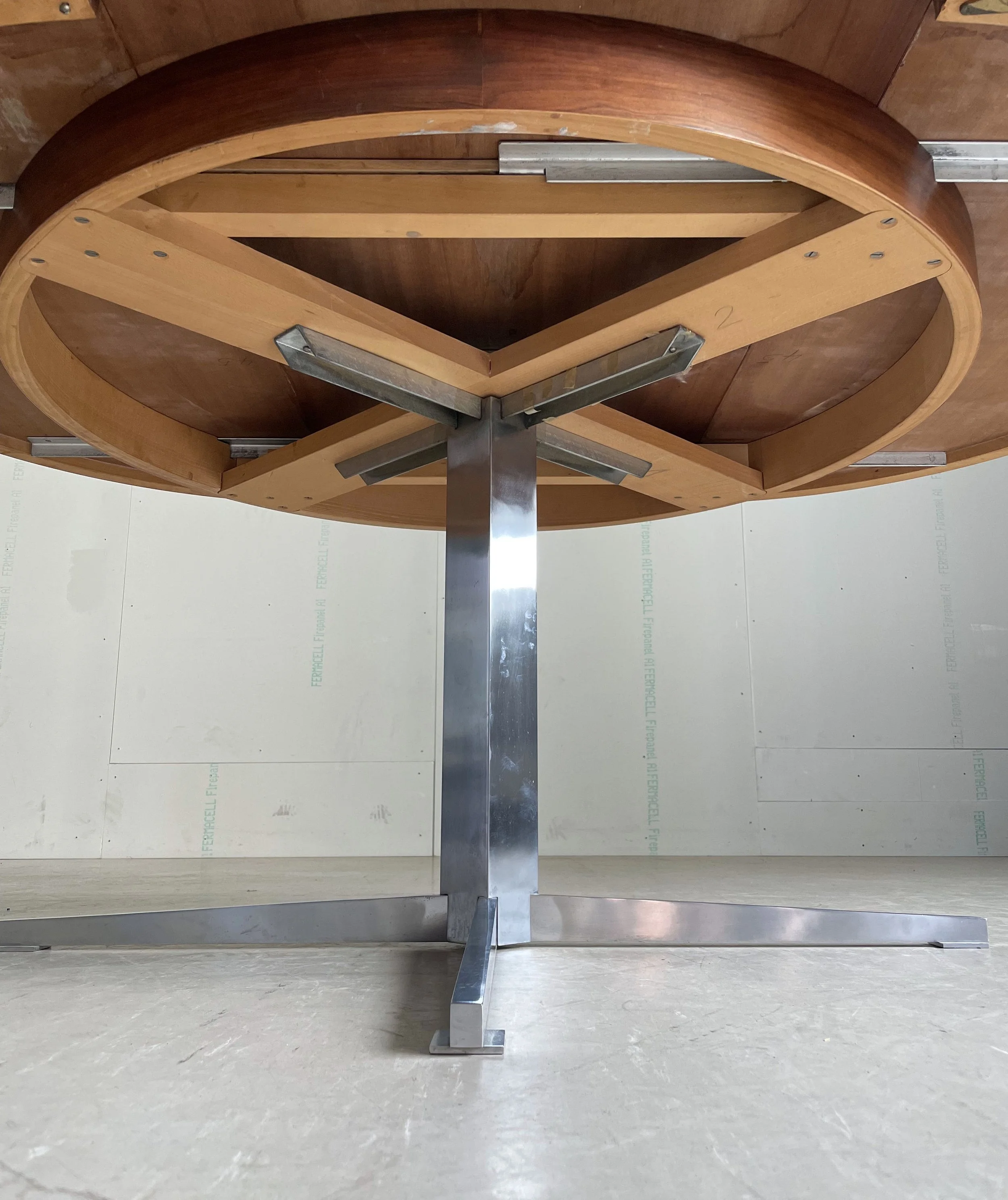 1960’s Extendable Dining Table / Esstisch ausziehbar