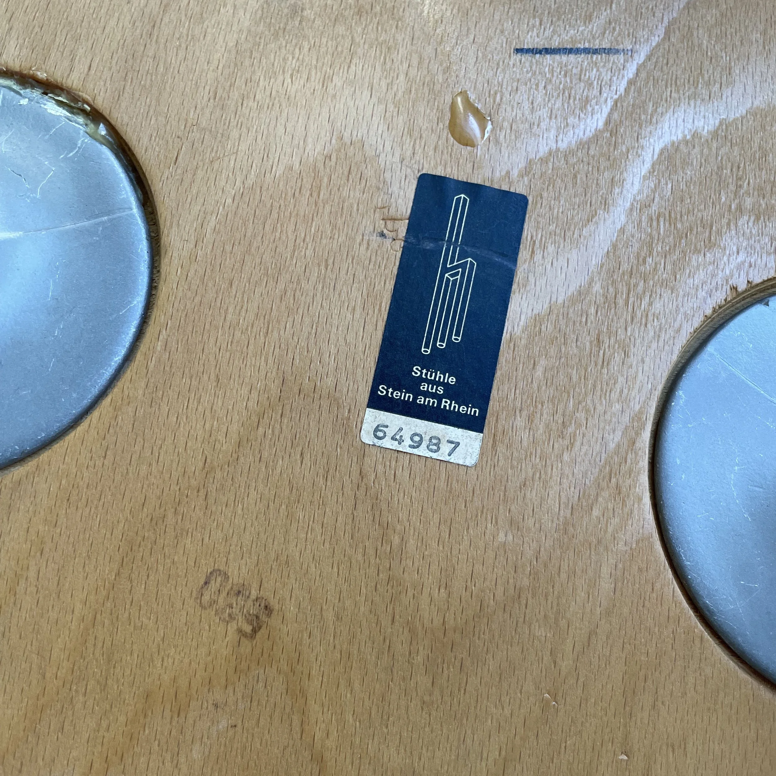 2x Hocker Bruno Rey.10.JPG