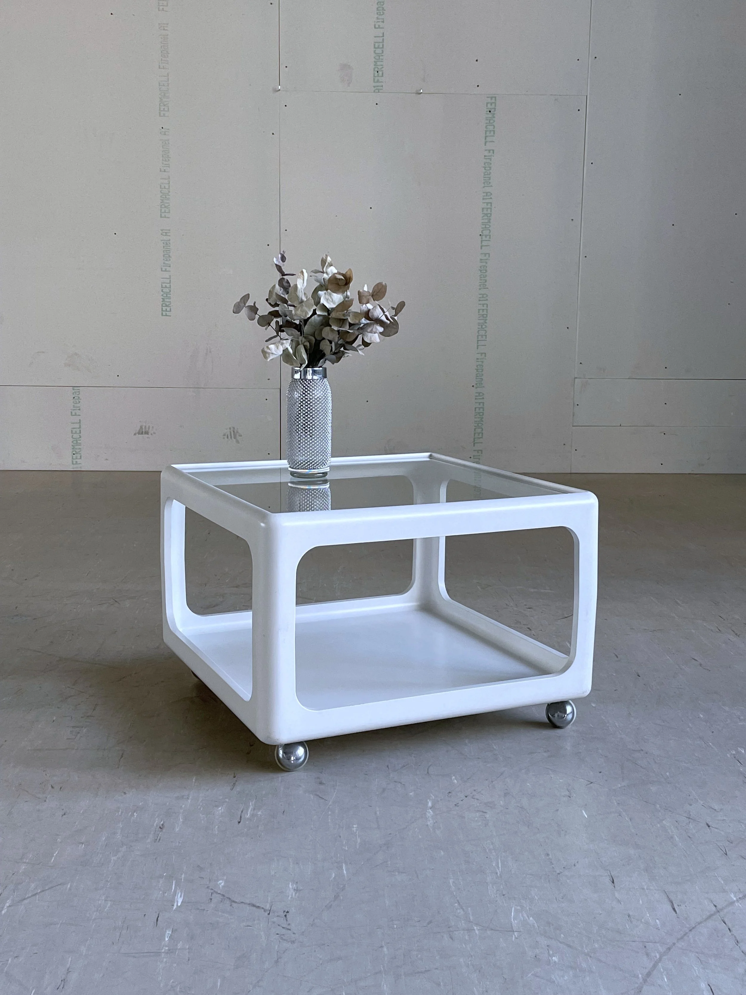 Peter Ghyczy Coffe Table.5.JPG