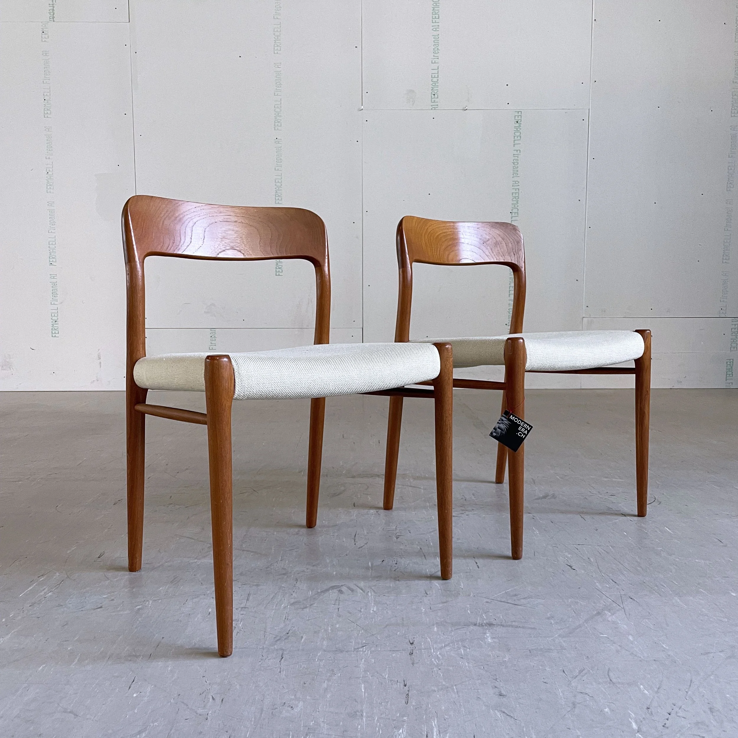 Niels O. Møller Stuhl.6.JPG