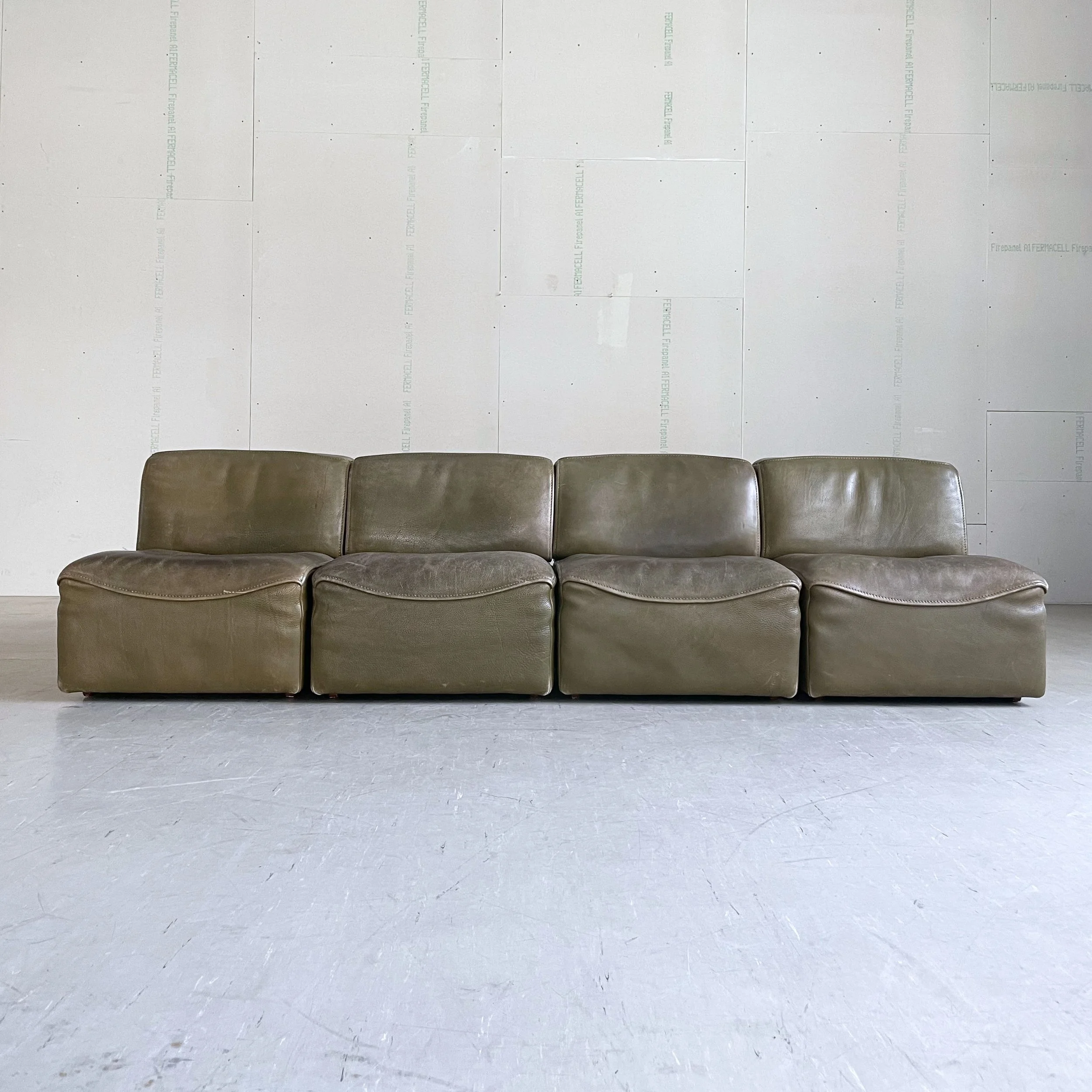 1960's DeSede DS-15 Modular Leather Sofa (Olive)