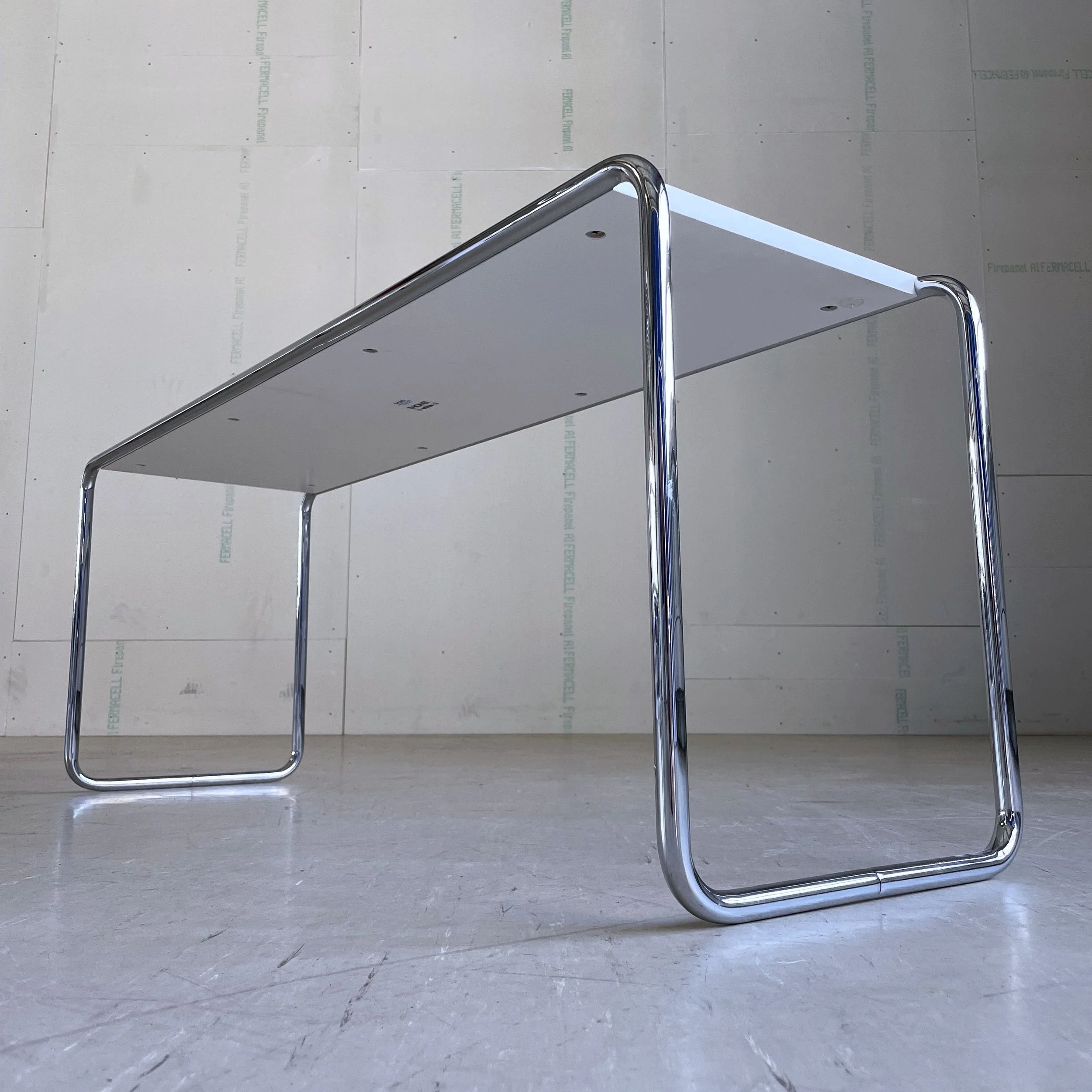 ModernEra_Knoll_Thonet_Salontisch_3.JPG