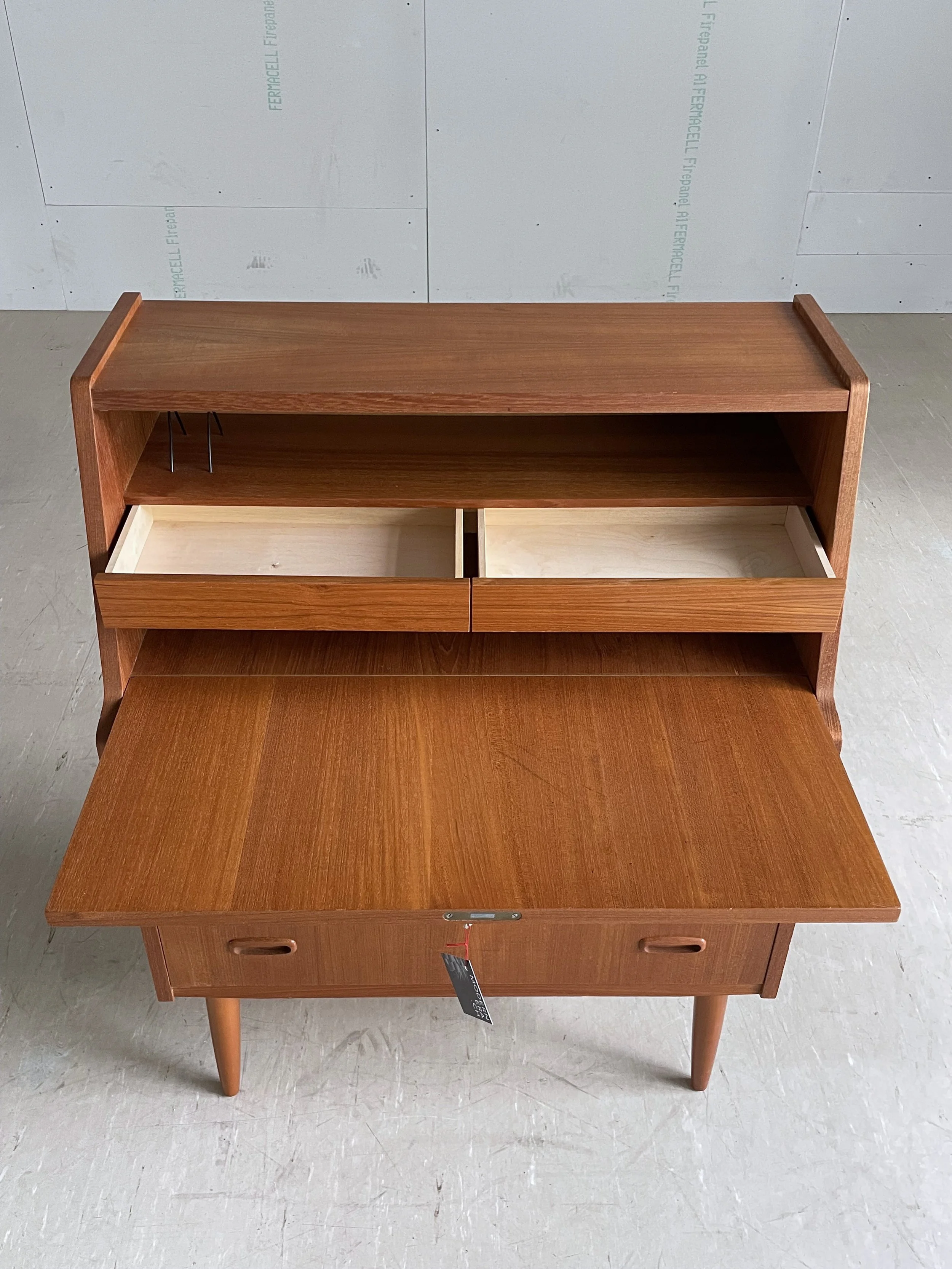 Skandinavischer Teak Sekretär