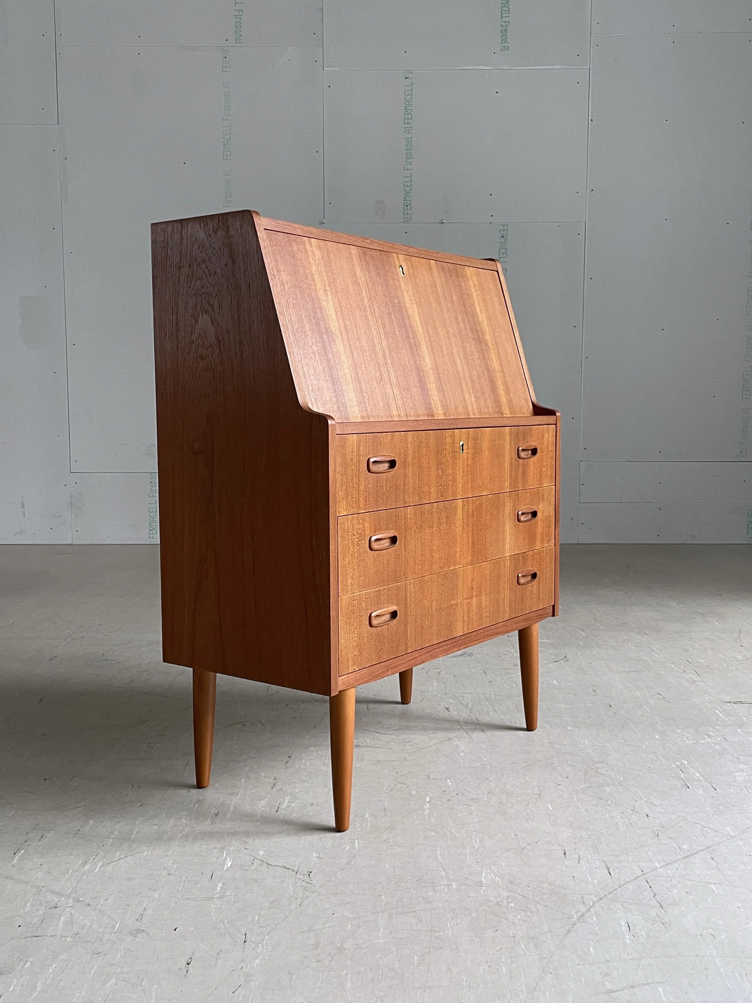 Skandinavischer Teak Sekretär