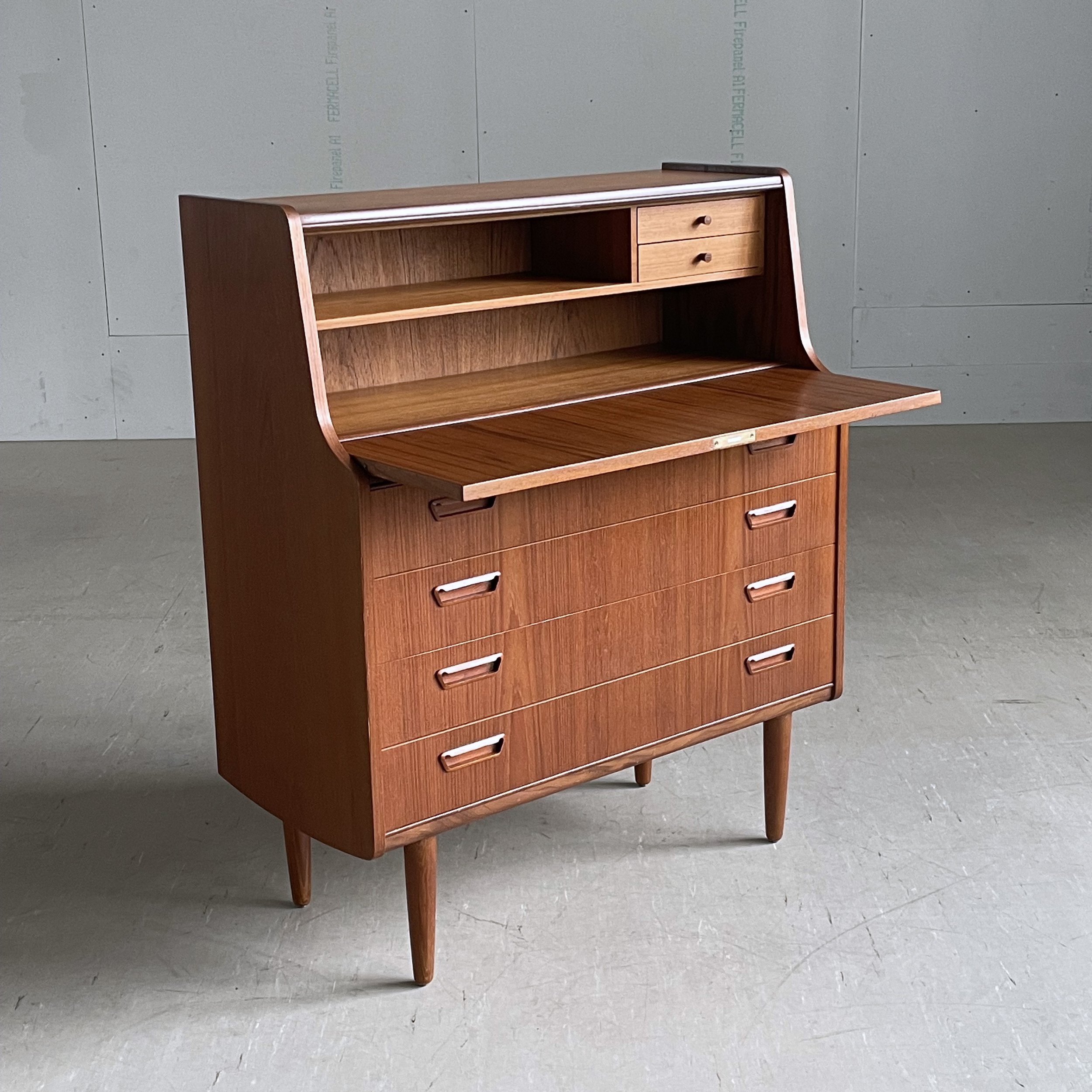 Dänischer Teak Sekretär von Poul Jenssen
