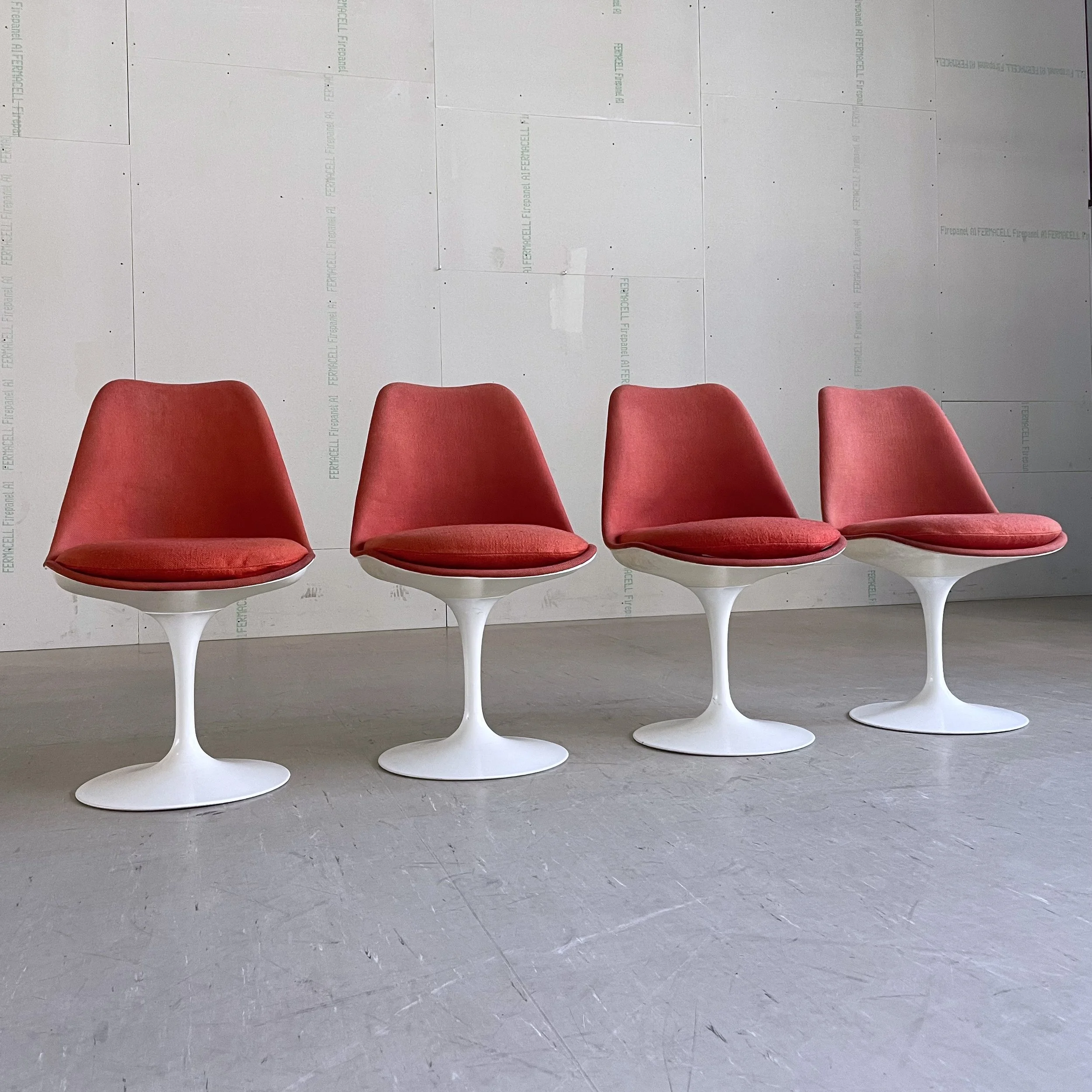 Eero Saarinen Side Chair