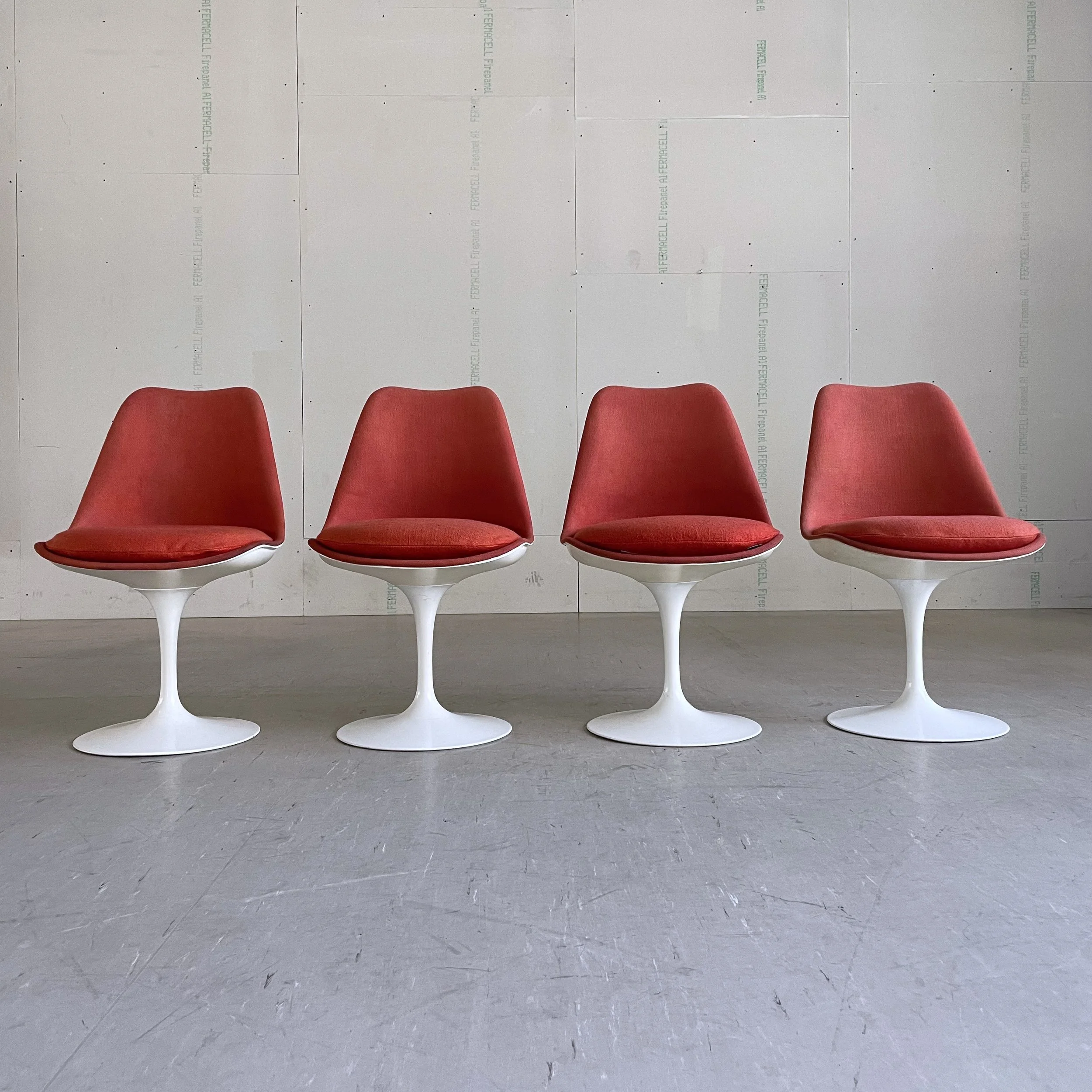 Eero Saarinen Side Chair