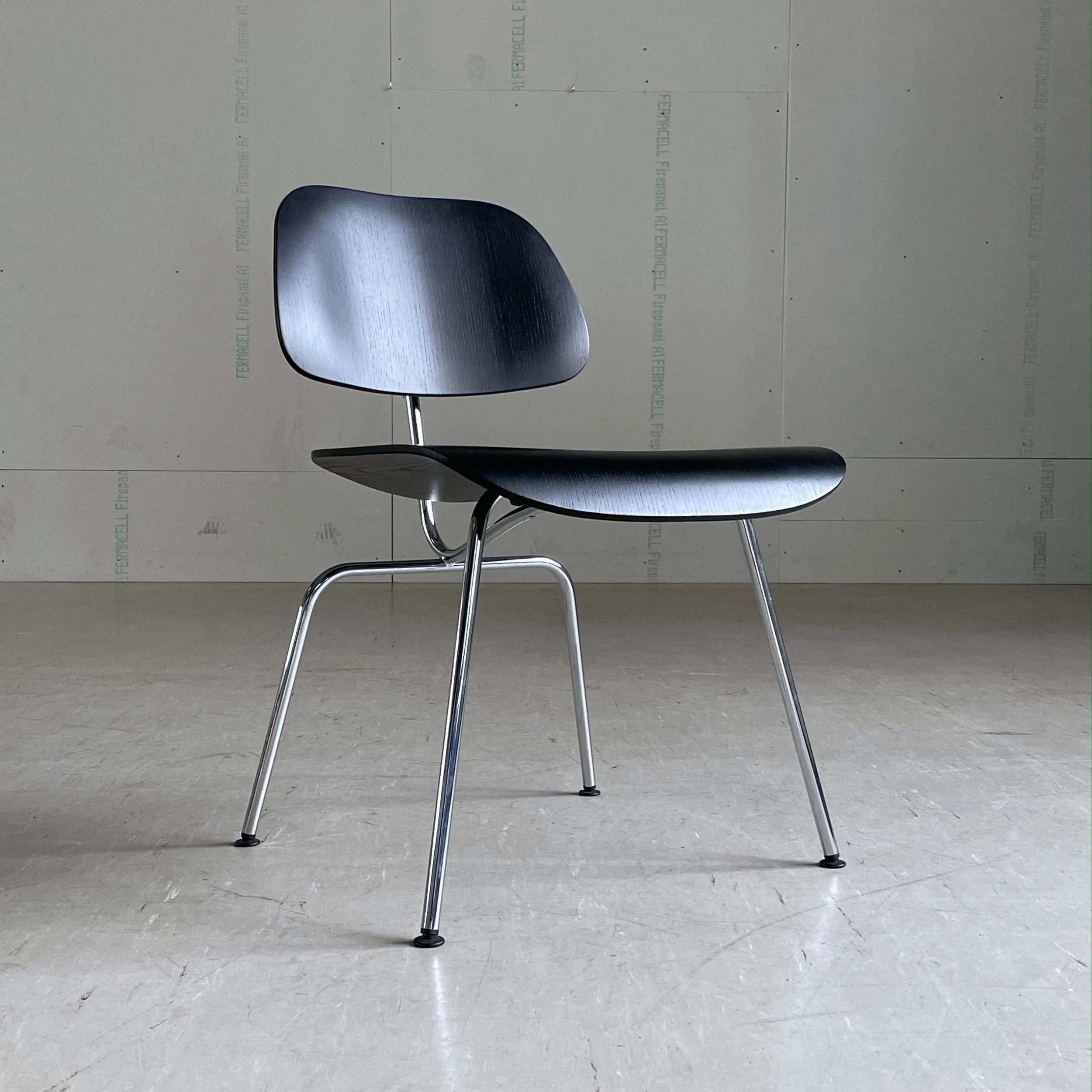 Vitra Eames DCM Plywood Chair