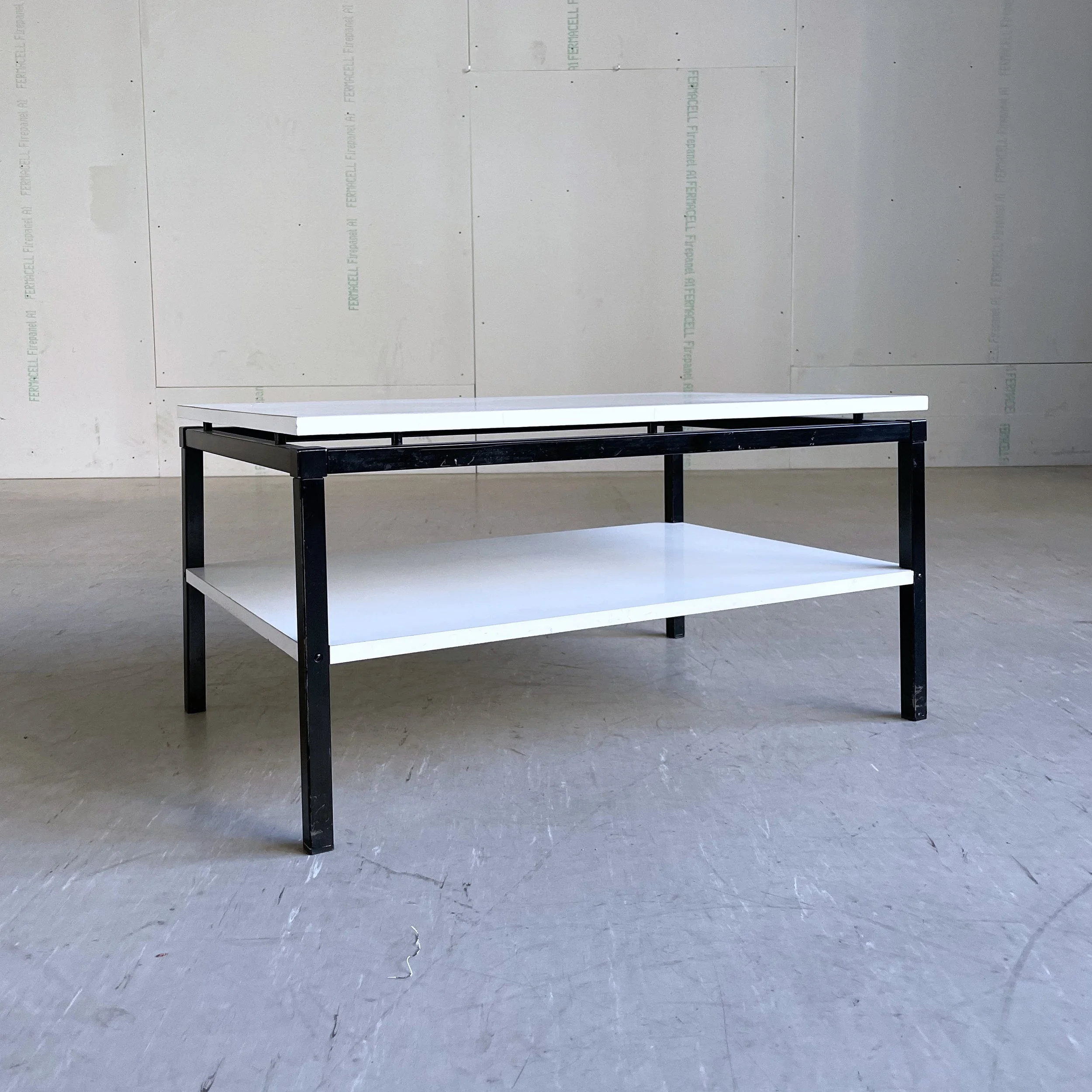 Minimalist Coffee Table.6.JPG