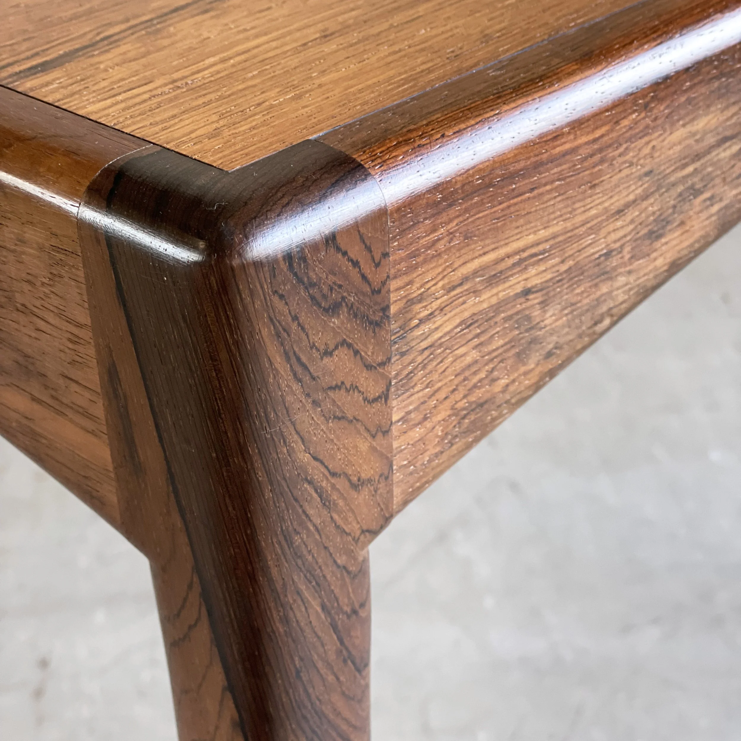 Holz Tisch Kristian Vedel.4.JPG