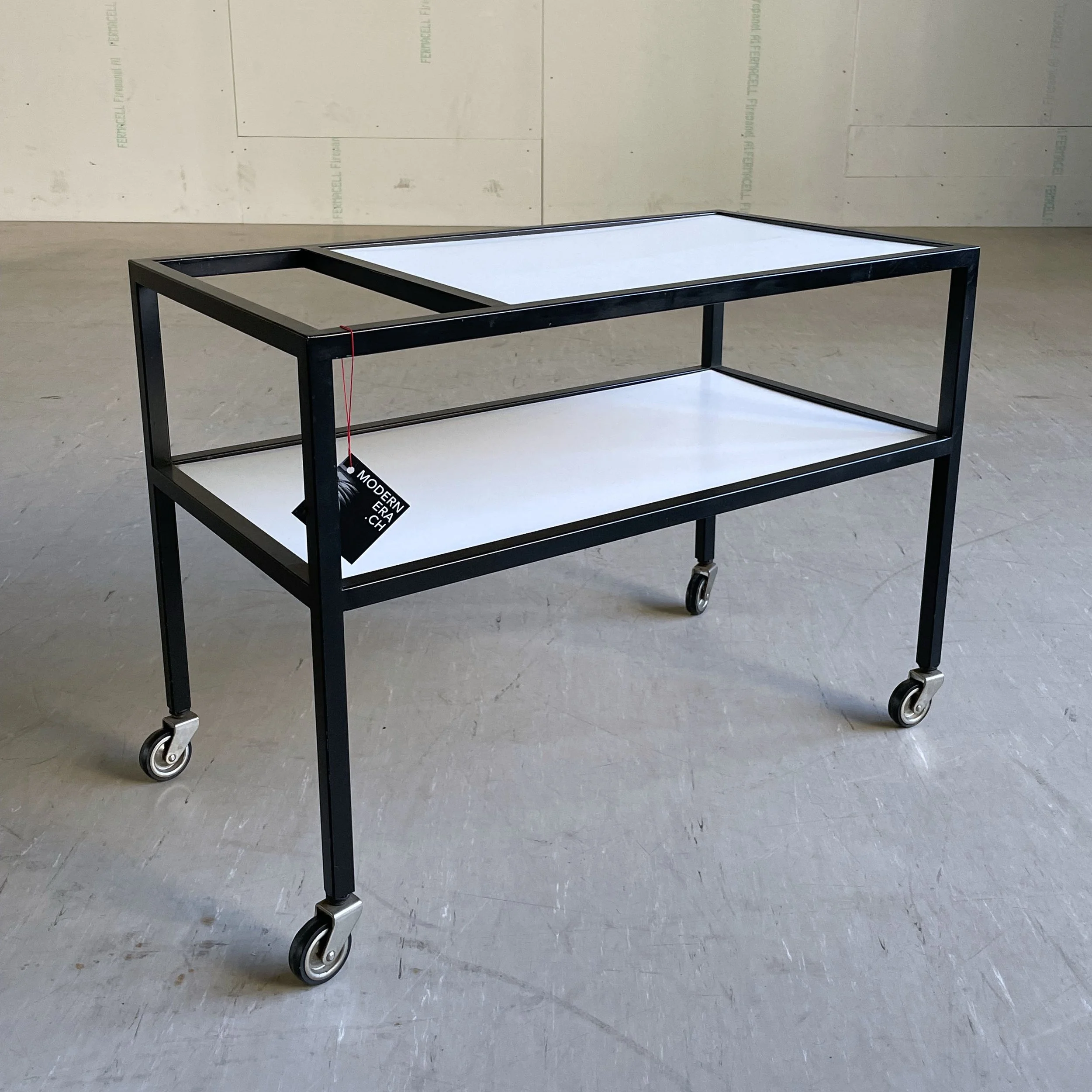 August Halder Servierwagen.3.JPG