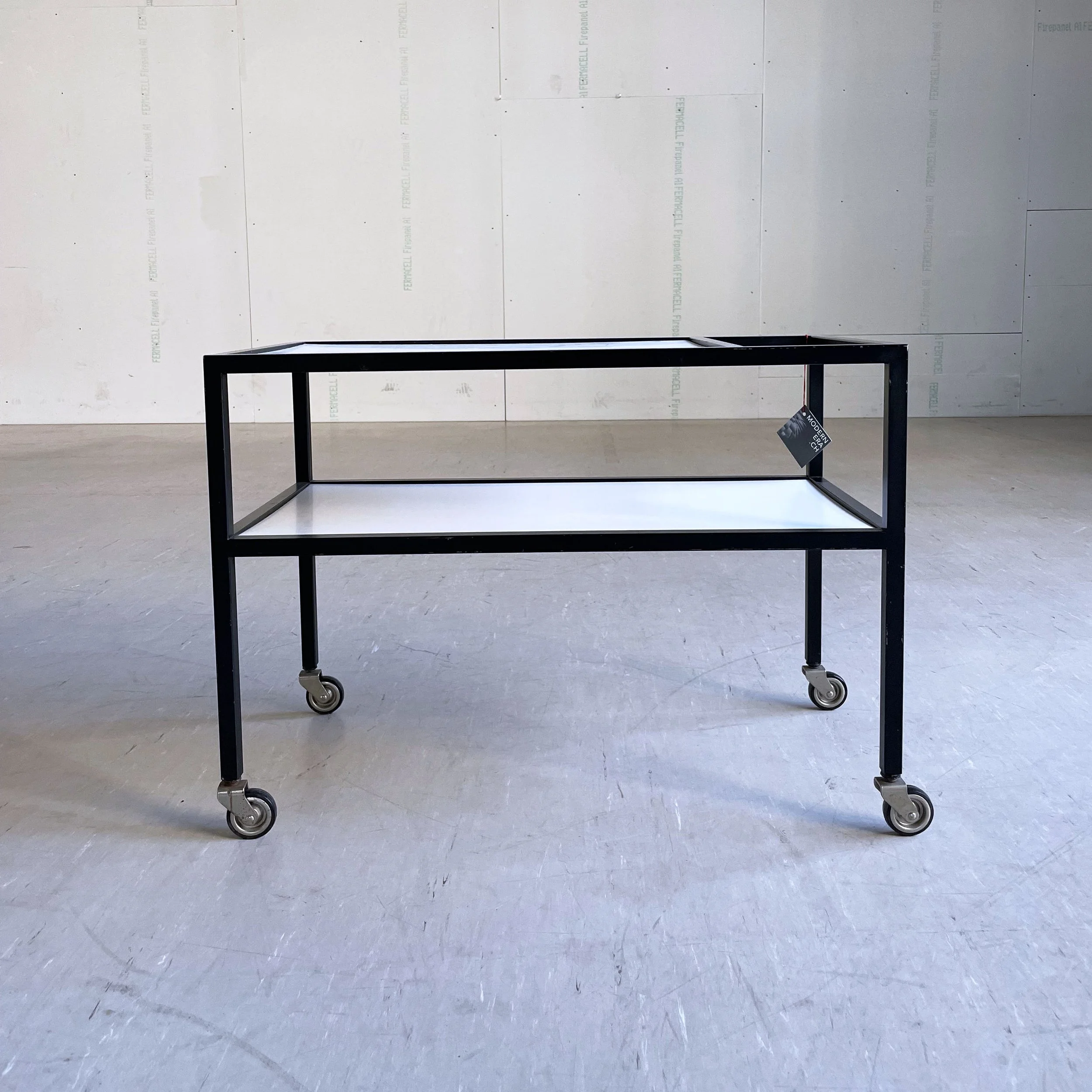 August Halder Servierwagen.9.JPG