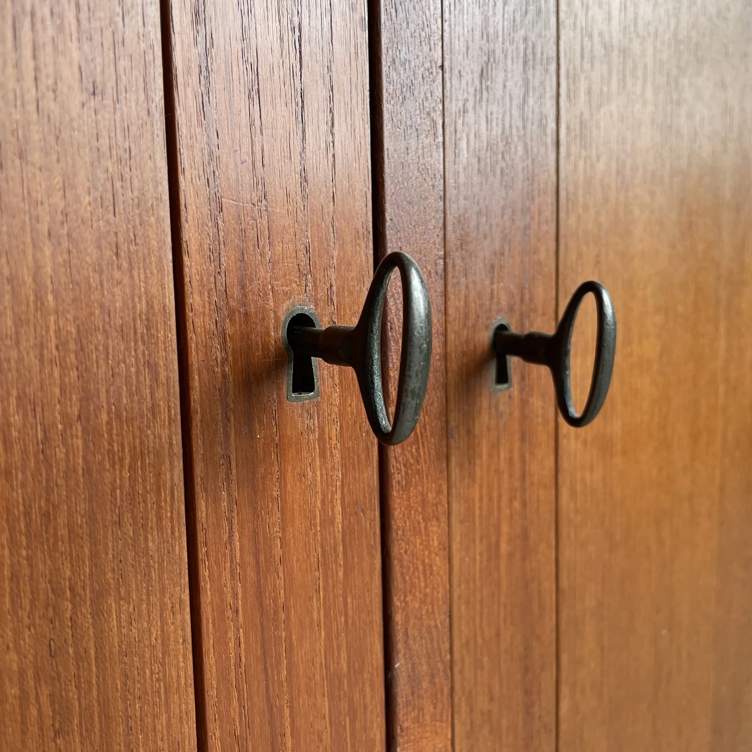 Schwedisches Teak Sideboard von Nils Jonsson