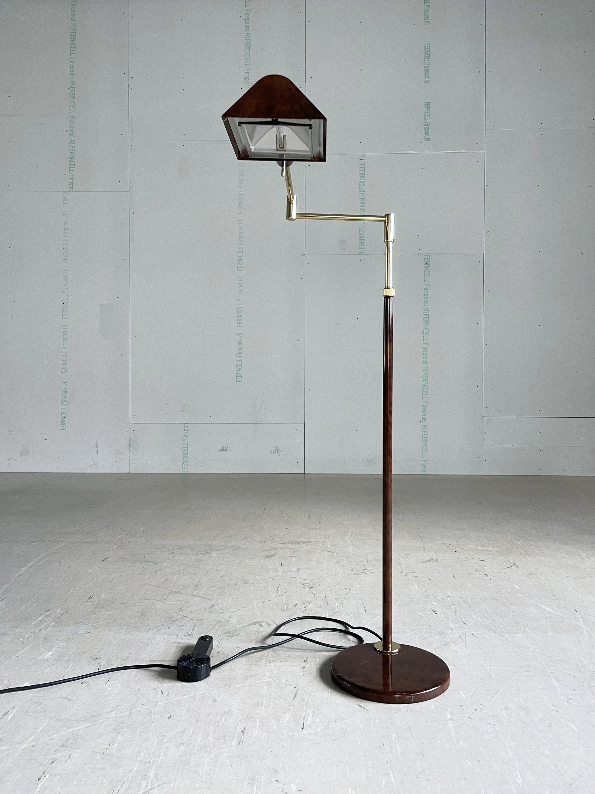 Ständerlampe holz:gold.1.JPG