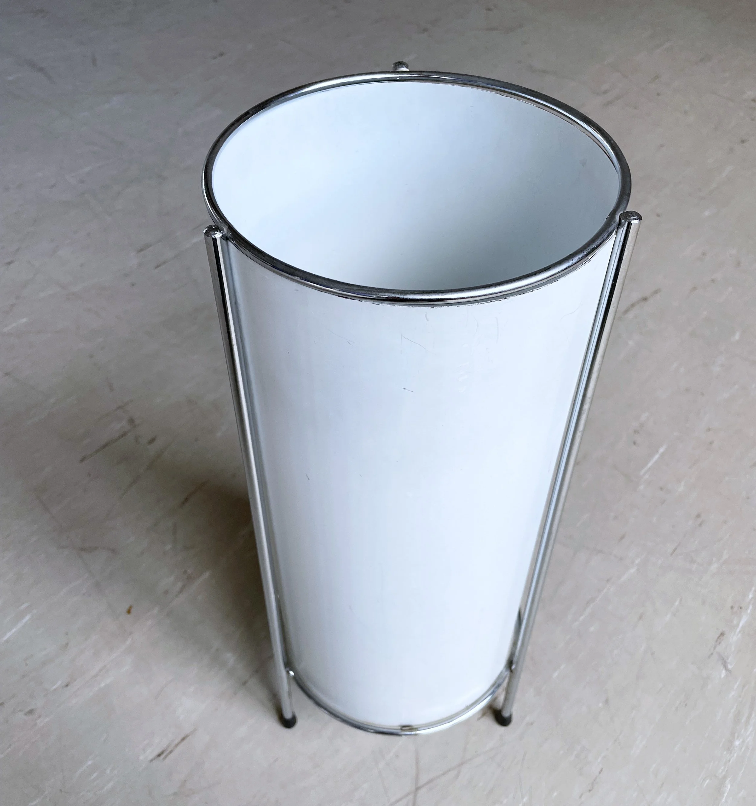 Schirmständer weiss:chrome.10.JPG