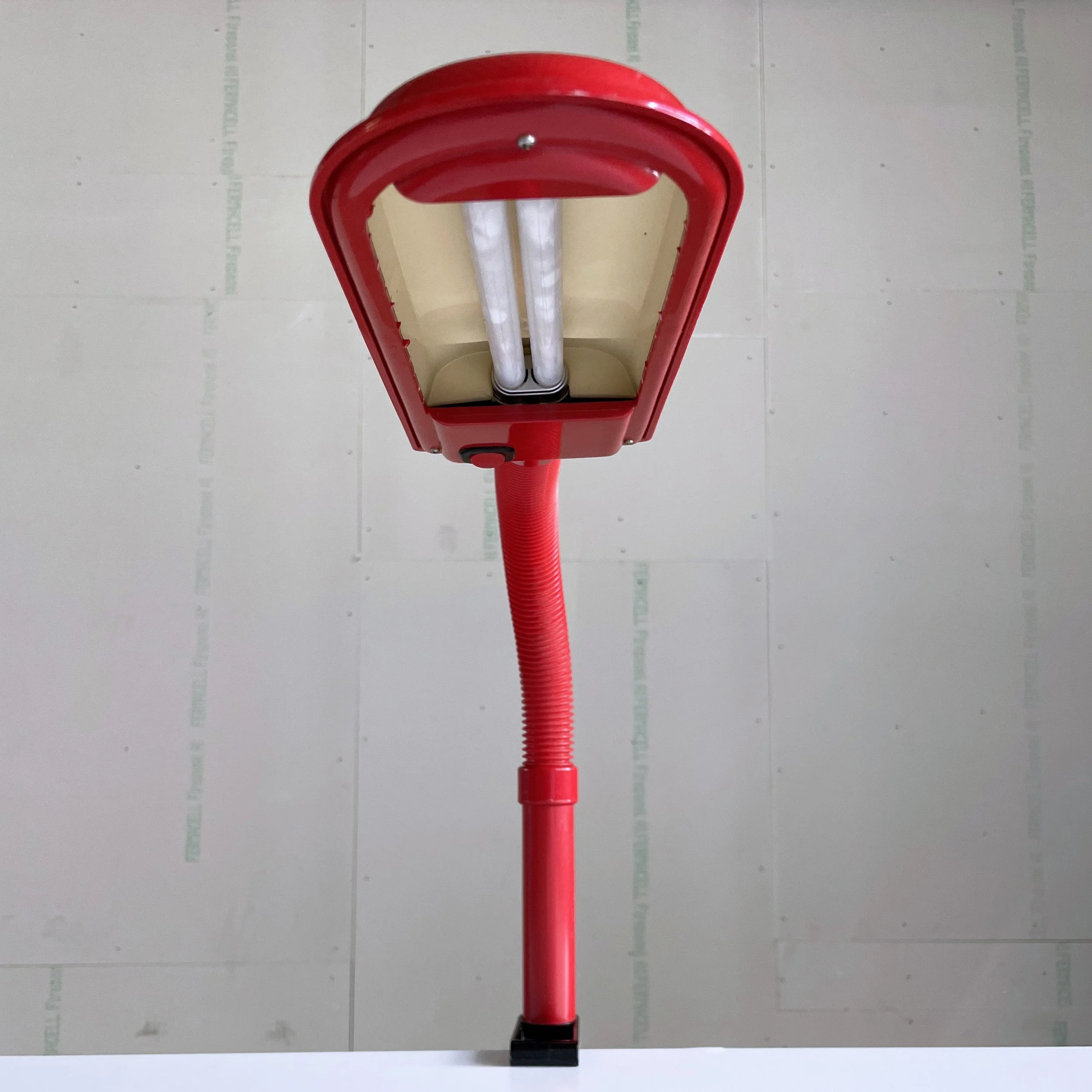 Emmedi 'Duck' Desk Lamp.8.JPG