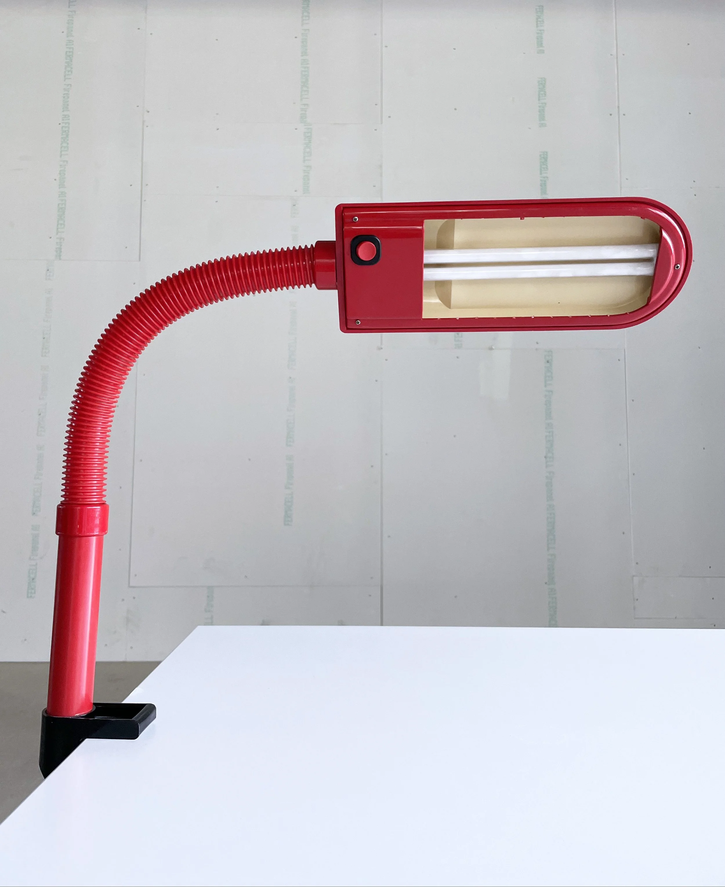 Emmedi 'Duck' Desk Lamp.3.JPG