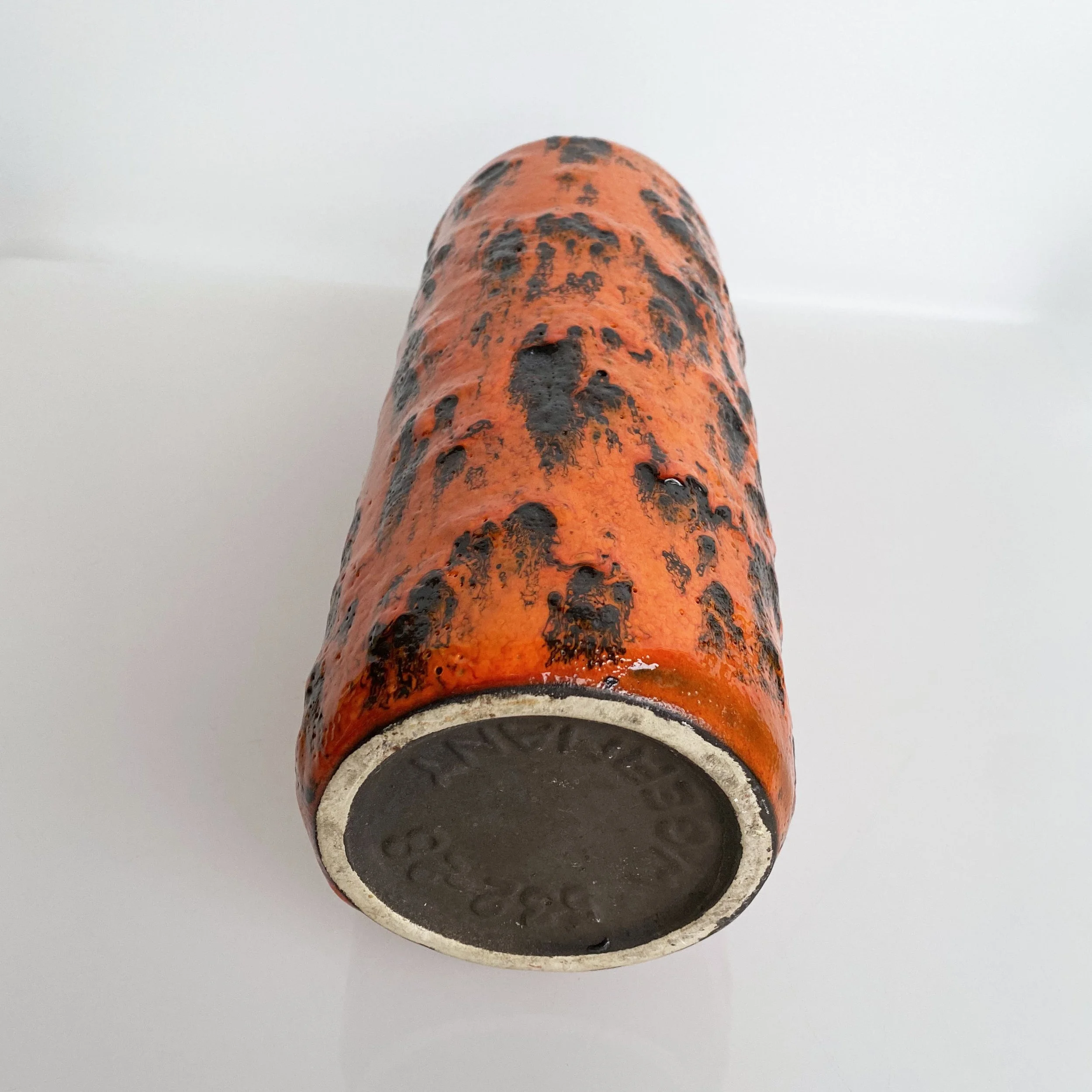 West German Keramik Vase orange.6.JPG